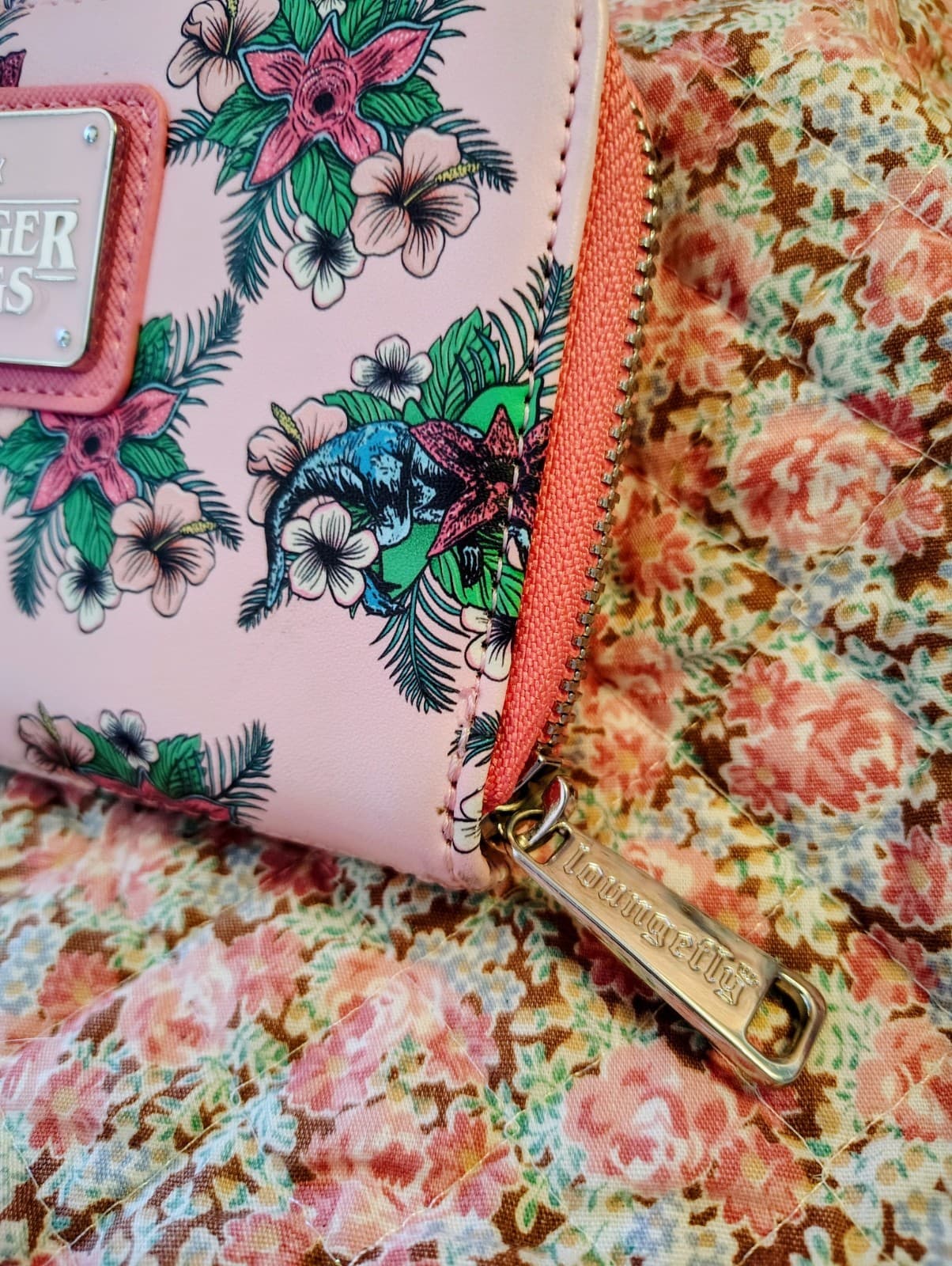 NWOT Loungefly Stranger Things Creatures Zip Wallet - Thumbnail 19