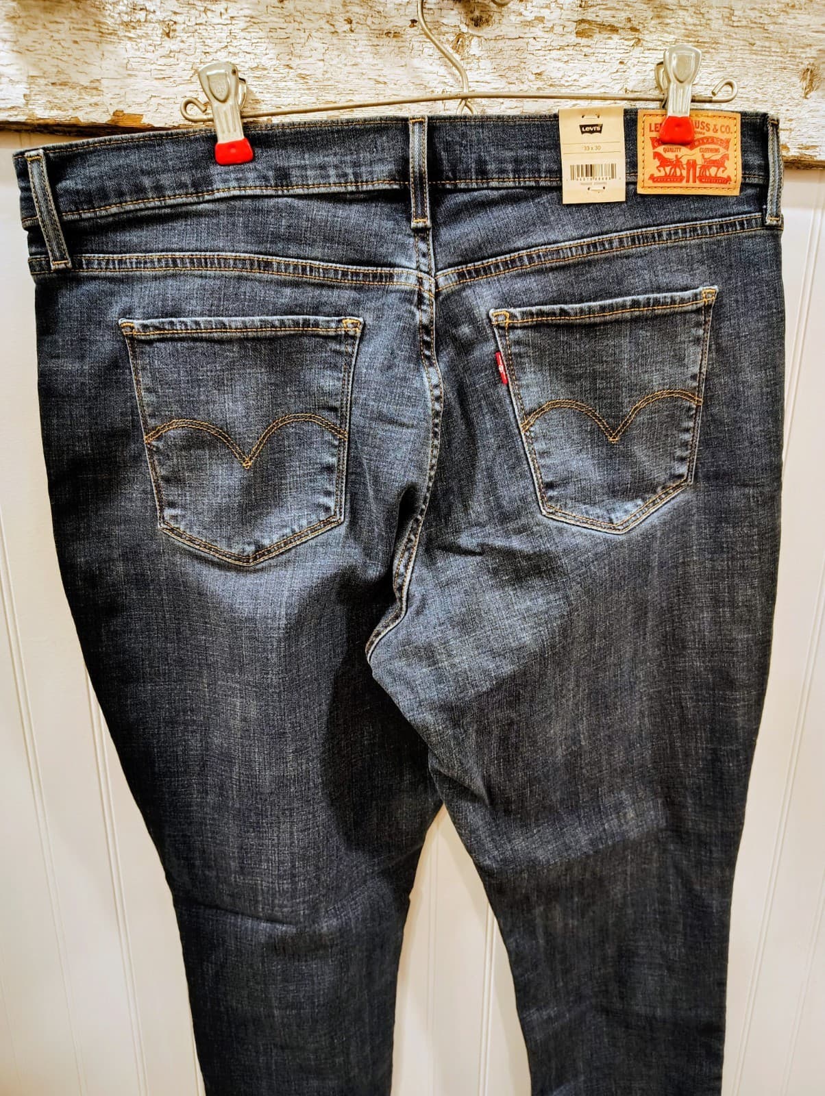 NWT Levi's Women's 311 Shaping Skinny Jeans, 33x30, MSRP $74.95 - Thumbnail 2