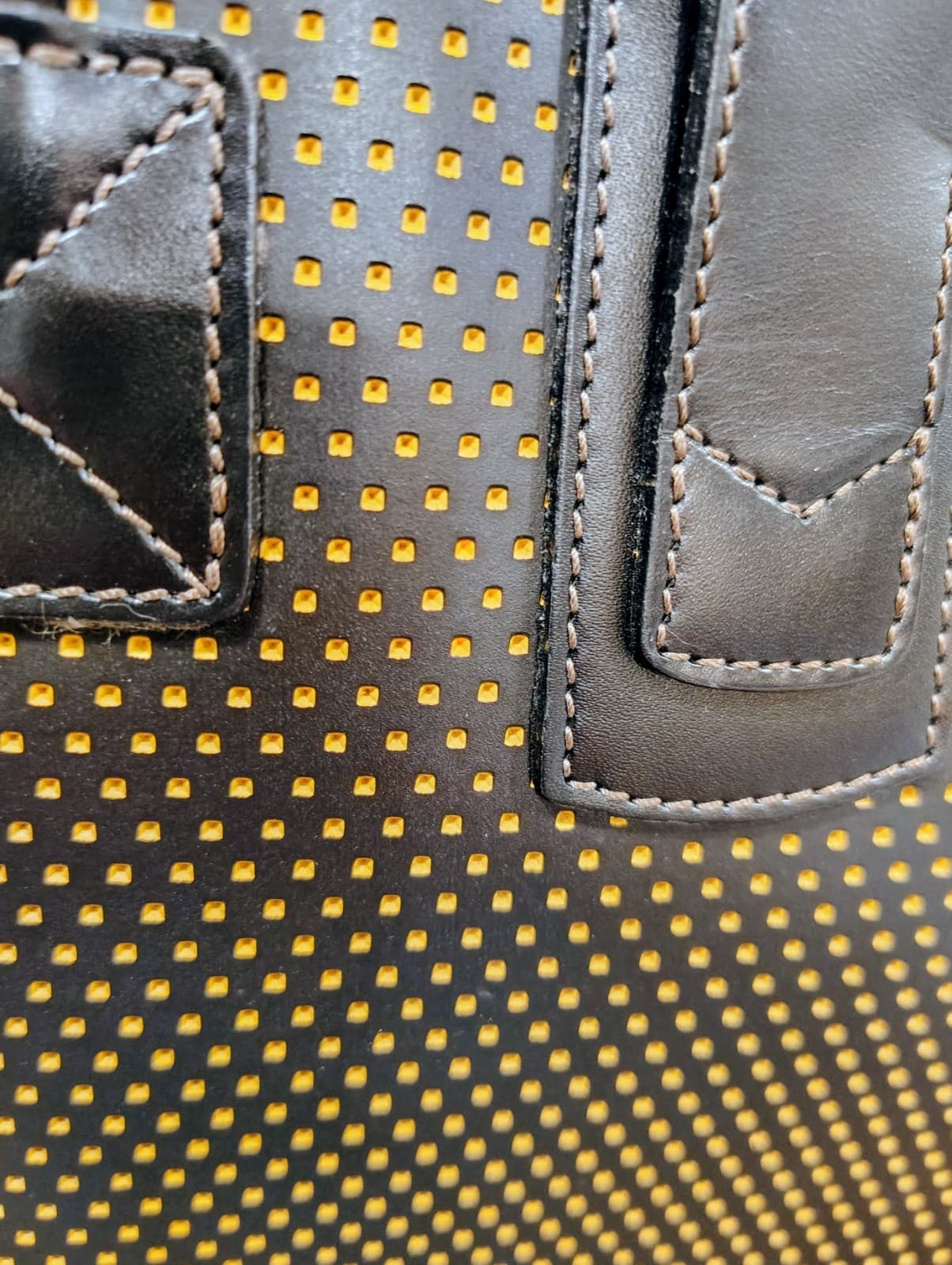 Vintage Dooney & Bourke Polka Dot Yellow Bucket Shoulder Bag Gold Hardware Clasp - Thumbnail 8