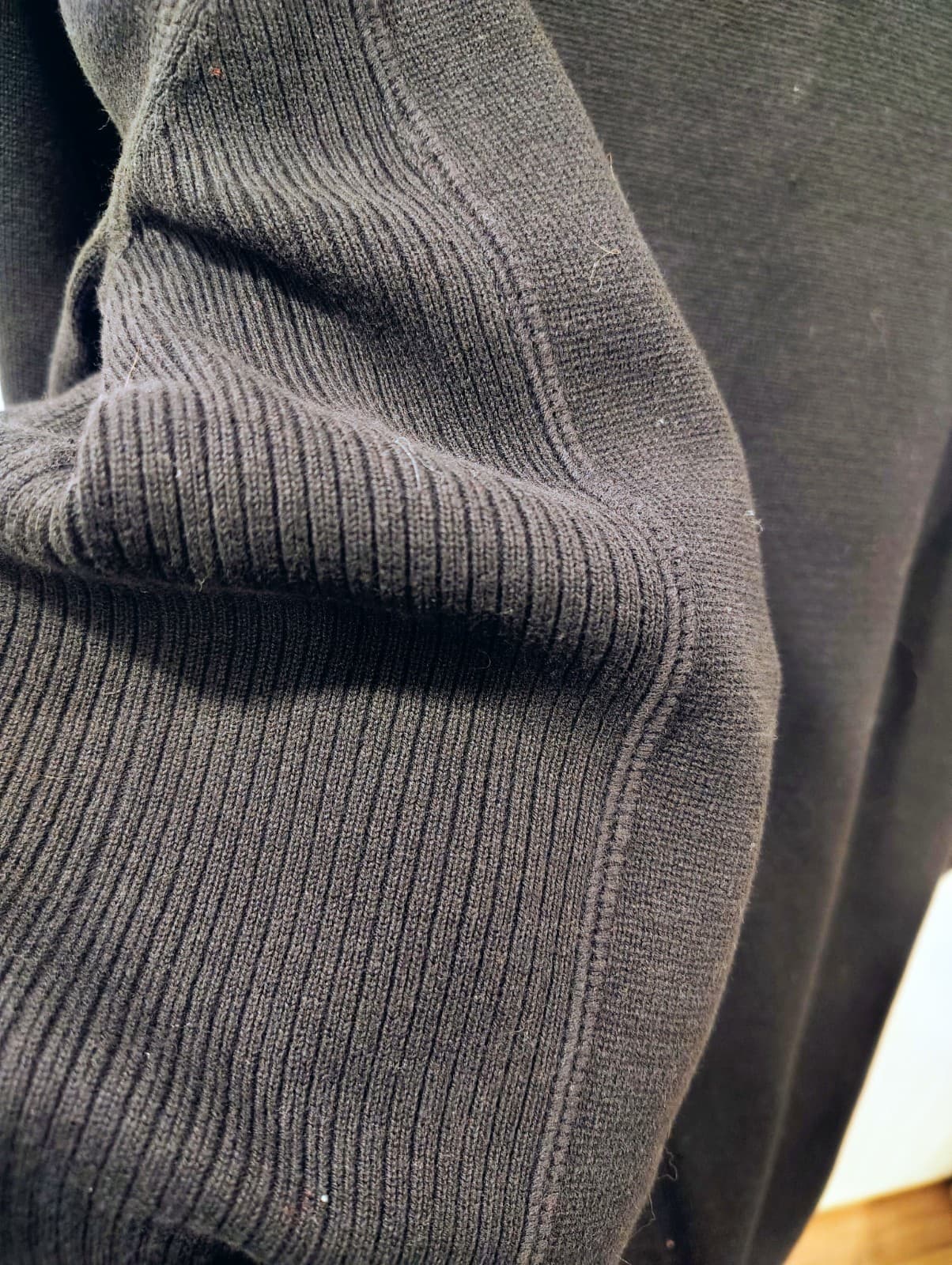 100% Cotton Black IZOD Men’s Quarter Zip Sweater - Thumbnail 7