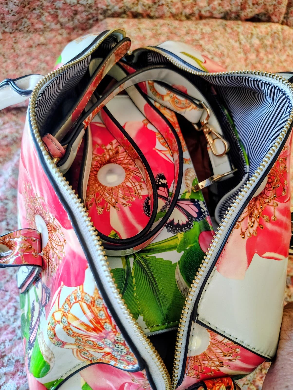 NWT Floral Satchel With Shoulder Strap And Matching Wallet - Thumbnail 22