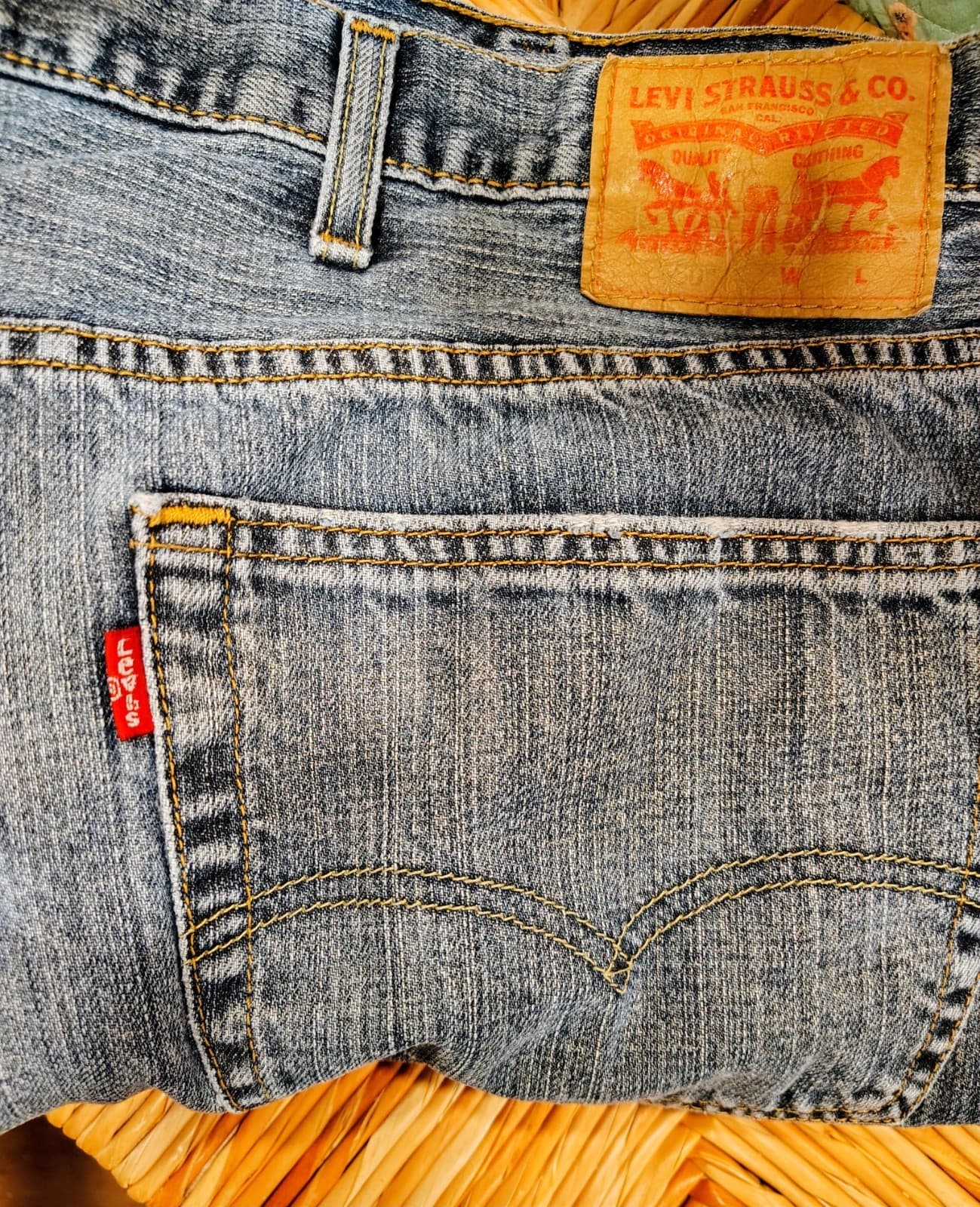 Levi's Relaxed Fit Men's 44x32 GUC - Thumbnail 10
