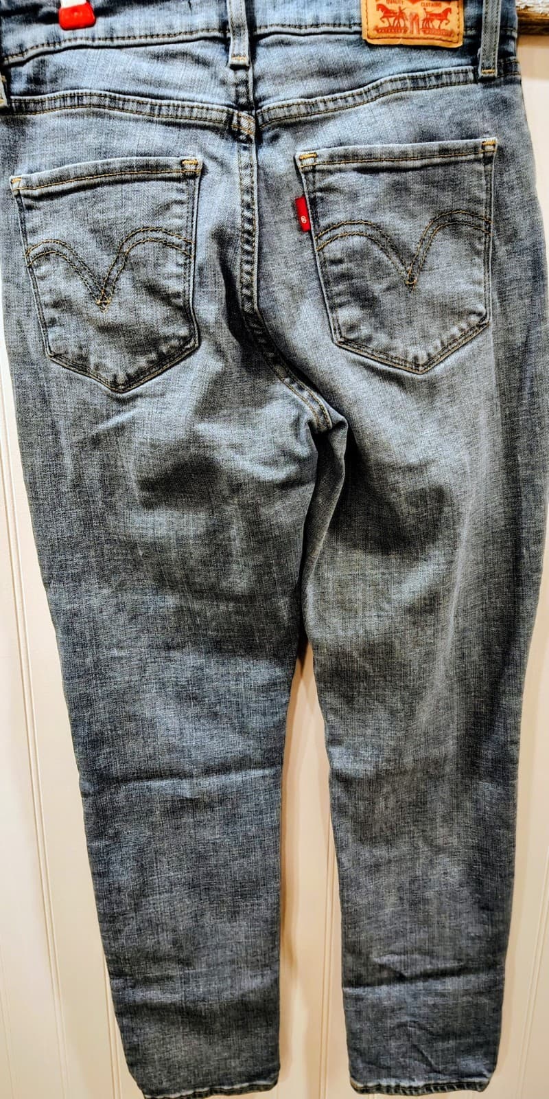Levi's Women's Classic Mid Rise Regular Jeans Size 4 Short 27x28 Med Blue - Thumbnail 3