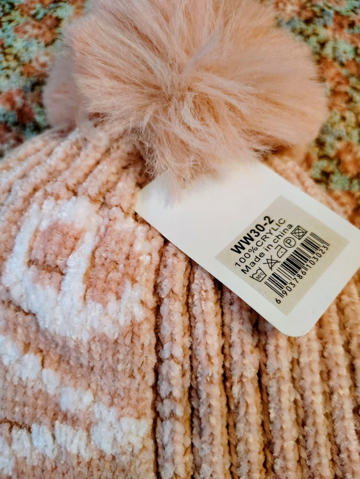 NWT Pink Fizzy Fleece Lined Beanie Hat LOVE - Thumbnail 7