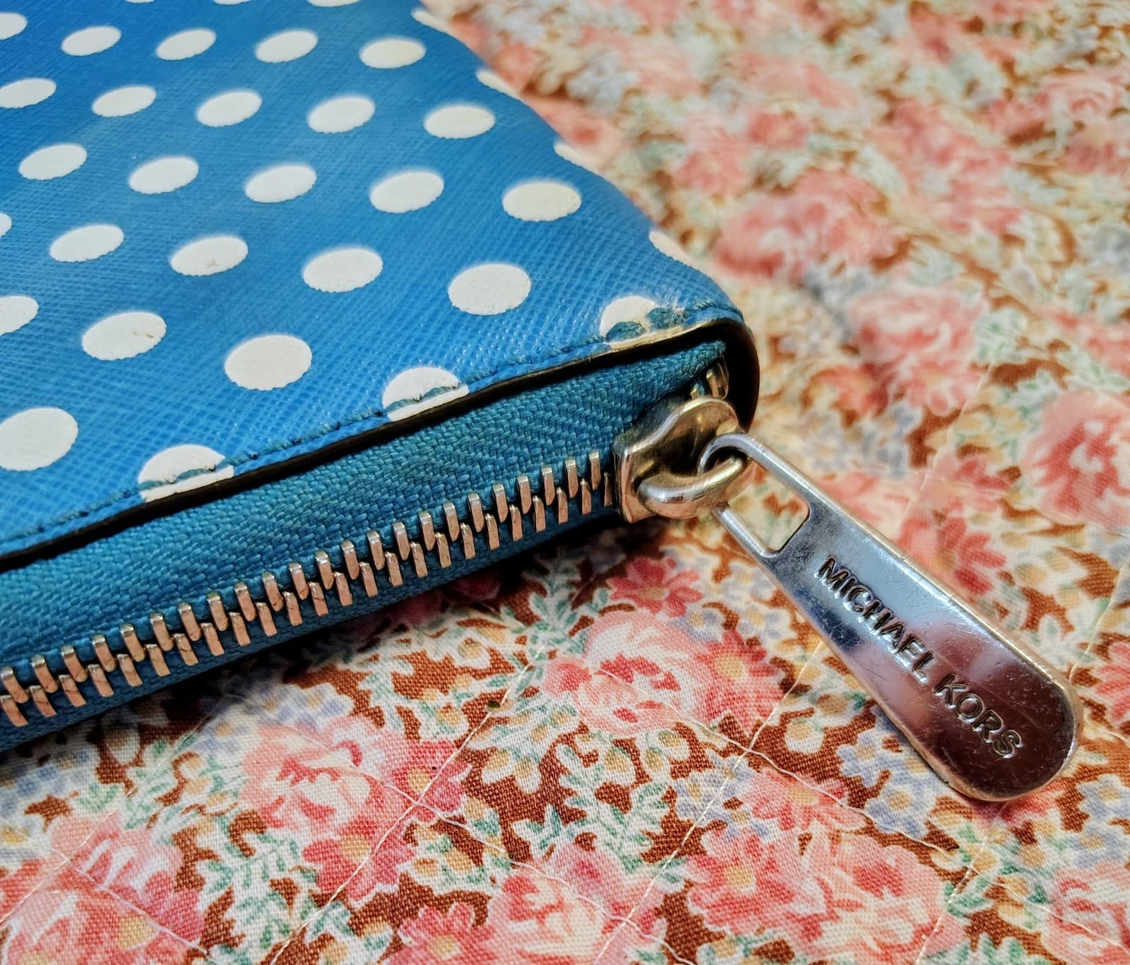 Michael Kors Blue And White Polka Dot Fulton Multifunction Phone Case Wallet - Thumbnail 9