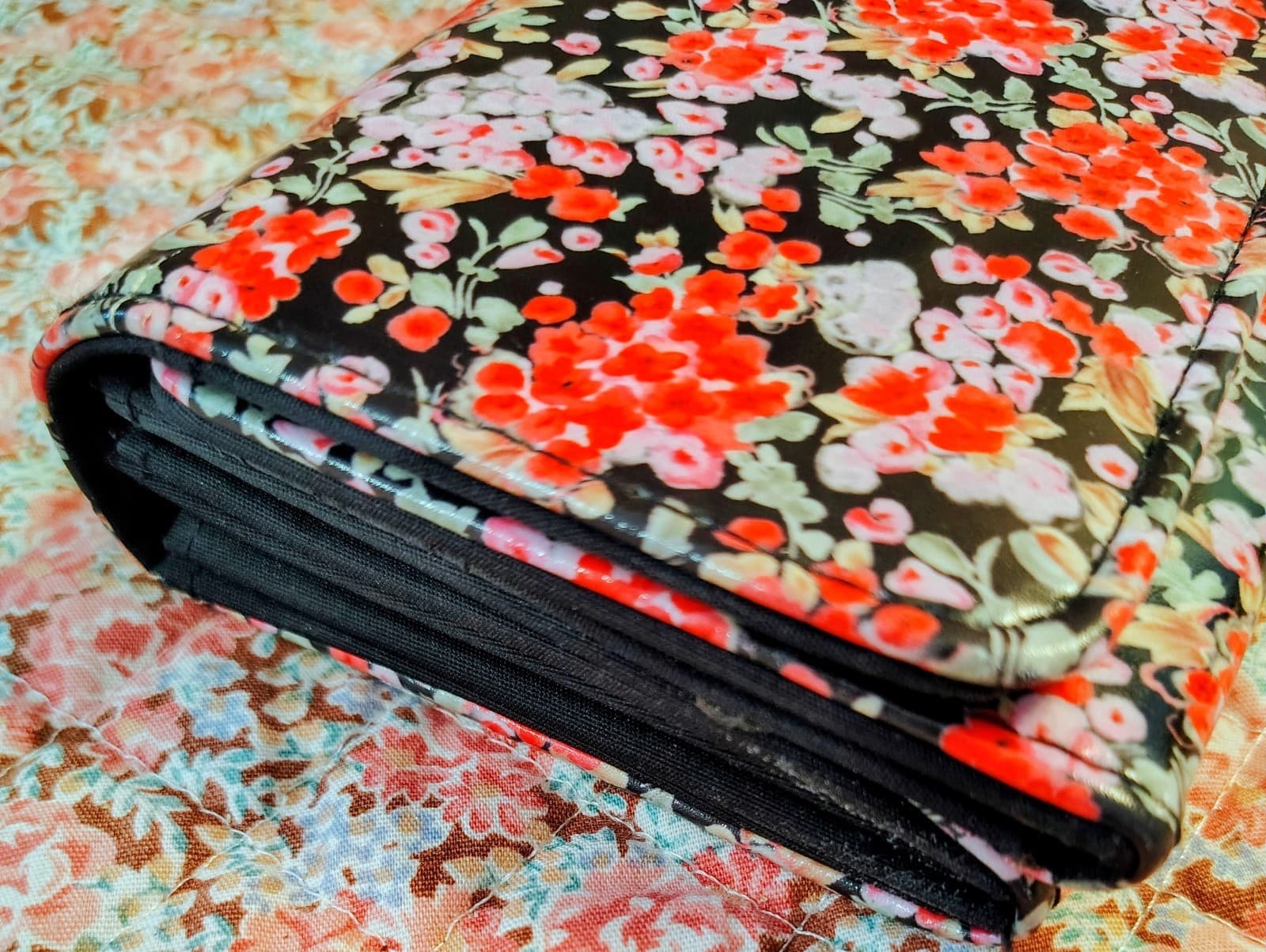 NWOT Floral Red Black Organizer Wallet - Thumbnail 4