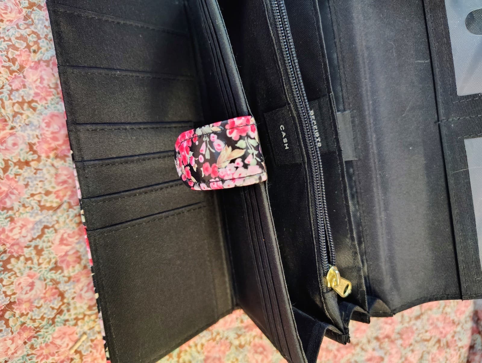 NWOT Floral Red Black Organizer Wallet - Thumbnail 9