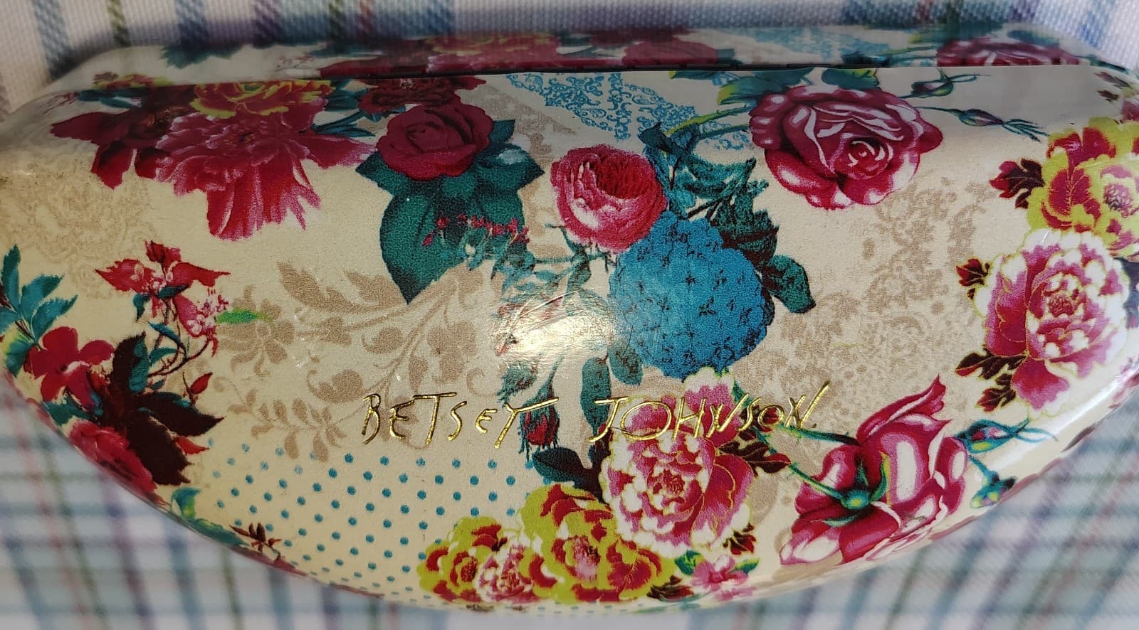 Vintage Betsey Johnson Sunglass Eyeglass Case Pink Floral w/Logo Hard Clam Case - Thumbnail 3