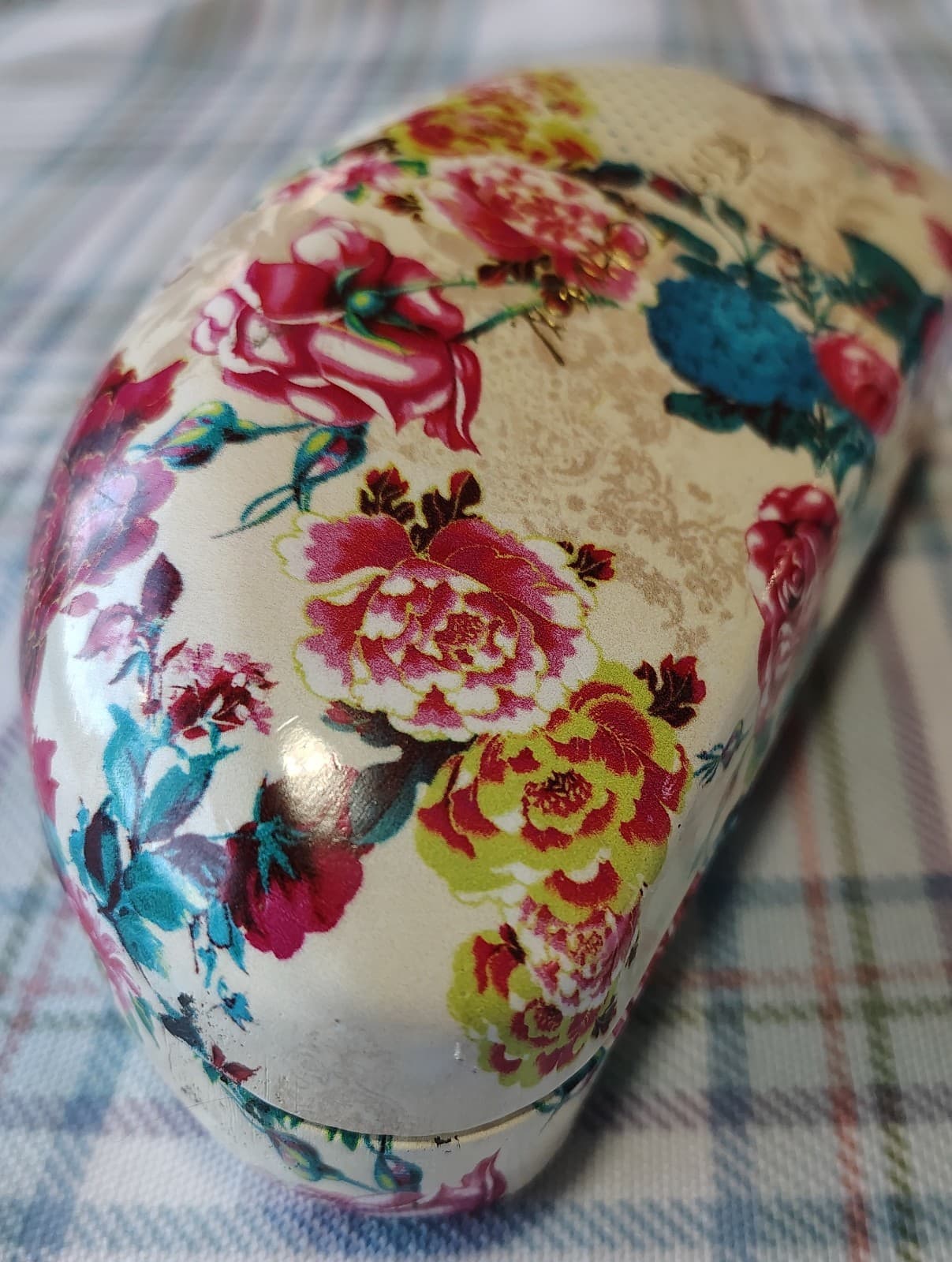 Vintage Betsey Johnson Sunglass Eyeglass Case Pink Floral w/Logo Hard Clam Case - Thumbnail 2