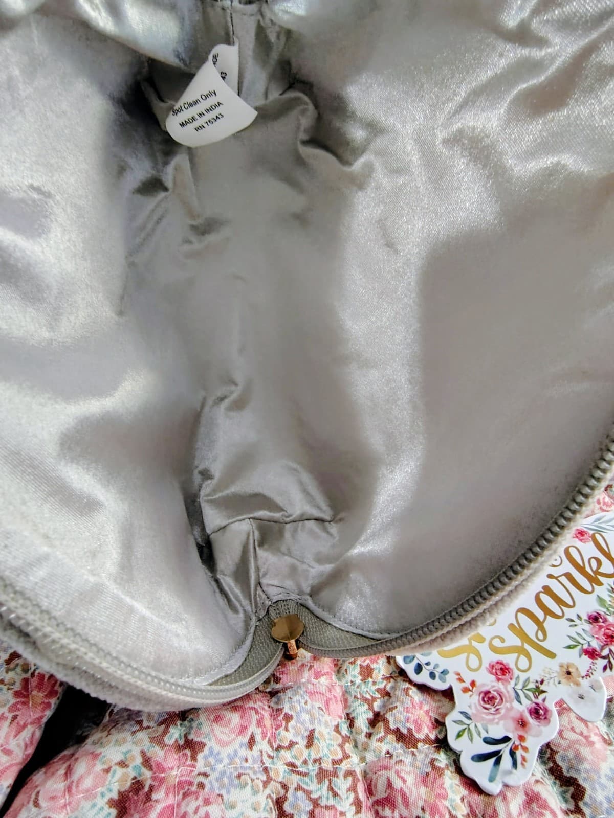 Shine And Sparkle Velvet Floral Cosmetic Bag Embroidered Beaded NWT - Thumbnail 10