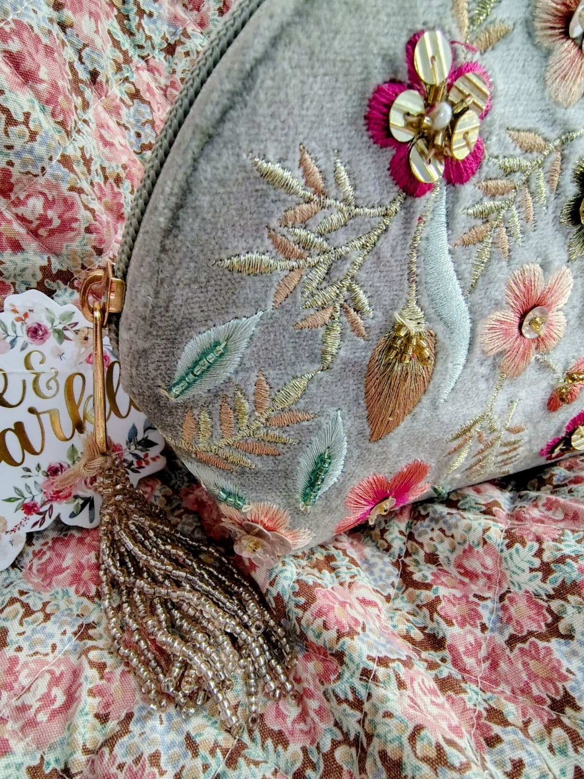 Shine And Sparkle Velvet Floral Cosmetic Bag Embroidered Beaded NWT - Thumbnail 3