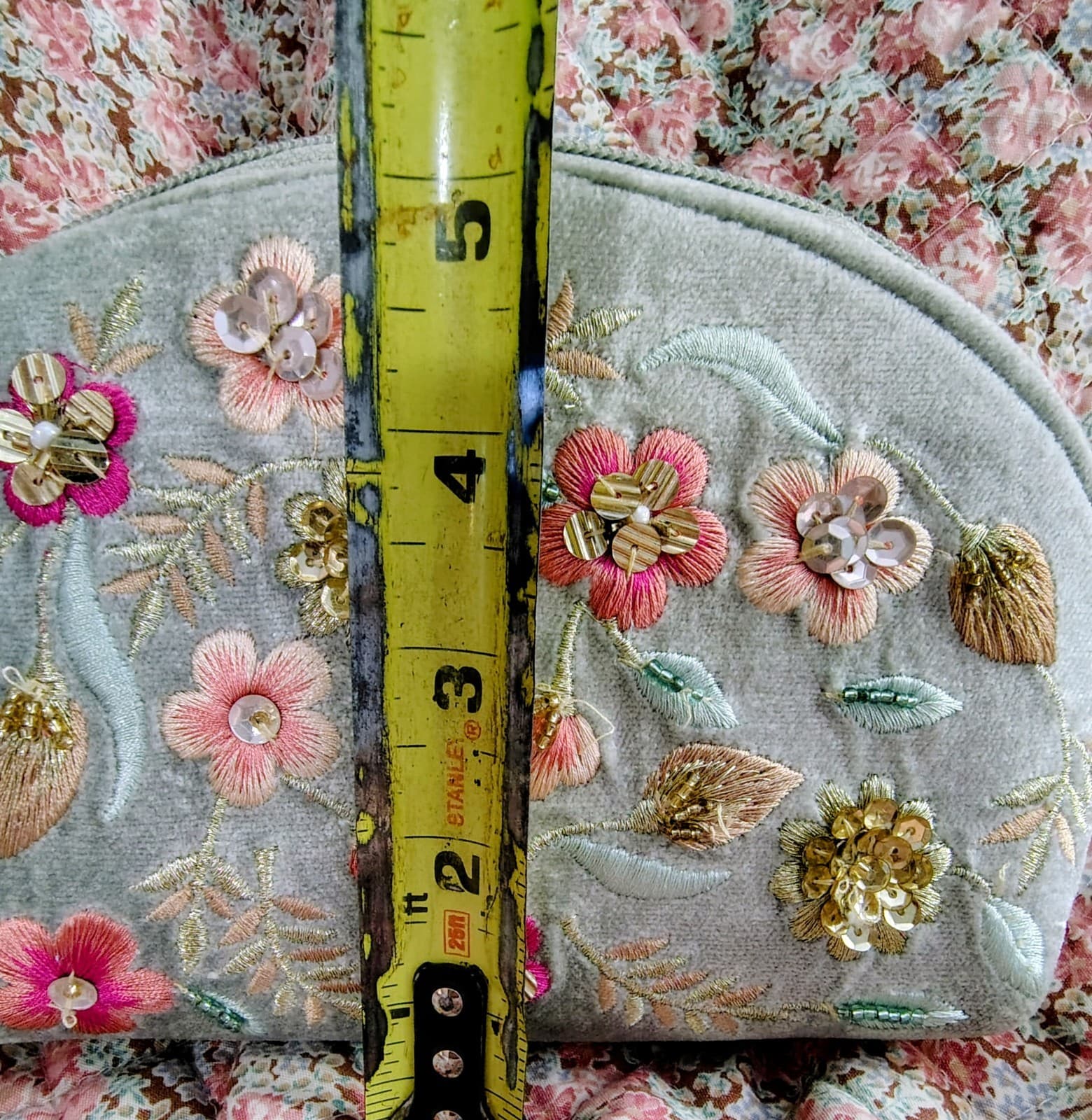 Shine And Sparkle Velvet Floral Cosmetic Bag Embroidered Beaded NWT - Thumbnail 13