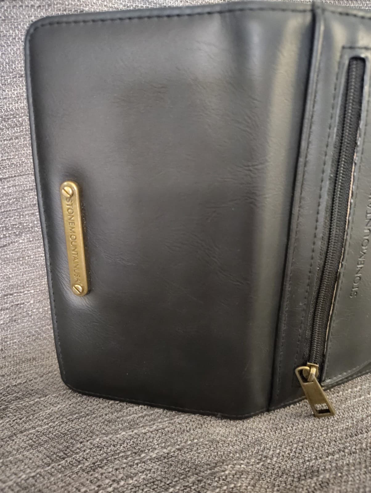 Stone Mountain Black Leather Wallet - Thumbnail 10