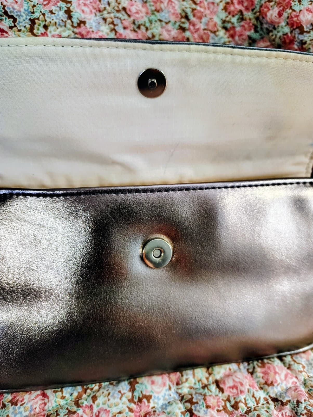 Victoria's Secret Clutch Wristlet metallic exterior Chrome - Thumbnail 9