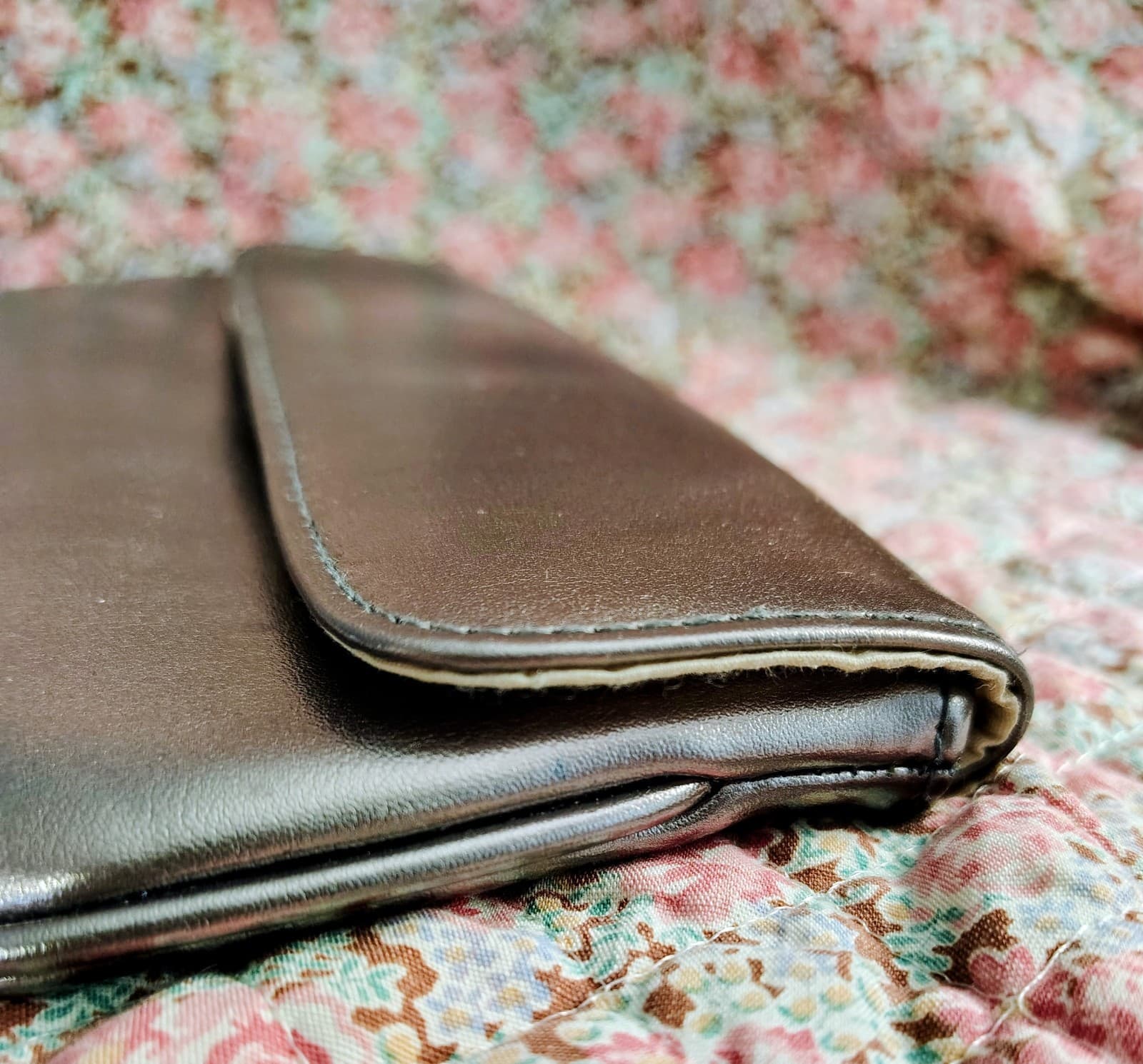 Victoria's Secret Clutch Wristlet metallic exterior Chrome - Thumbnail 3