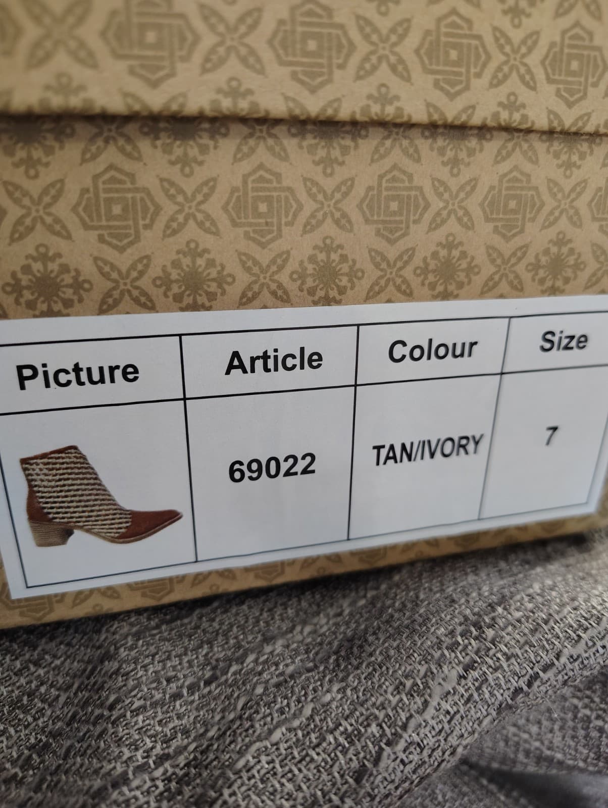 NEW Roolee Braided Leather Tan/White Anklet Boots, Size 7 - Thumbnail 16