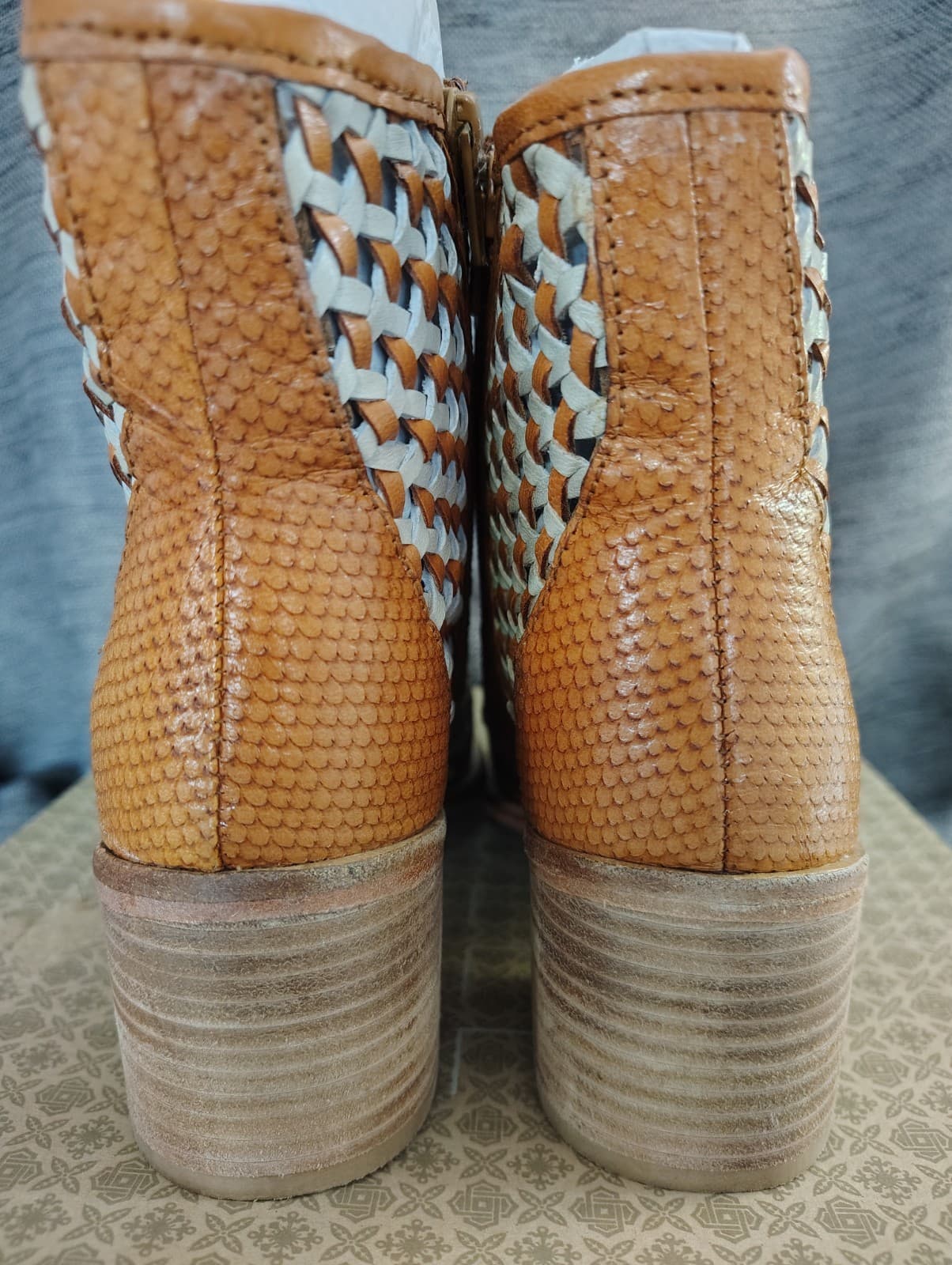 NEW Roolee Braided Leather Tan/White Anklet Boots, Size 7 - Thumbnail 8