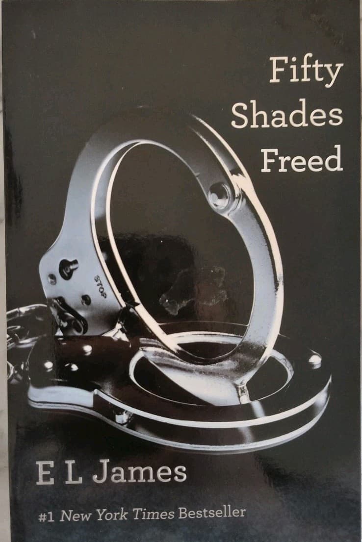 Fifty Shades Trilogy Books (Grey, Darker, Freed) - Thumbnail 3