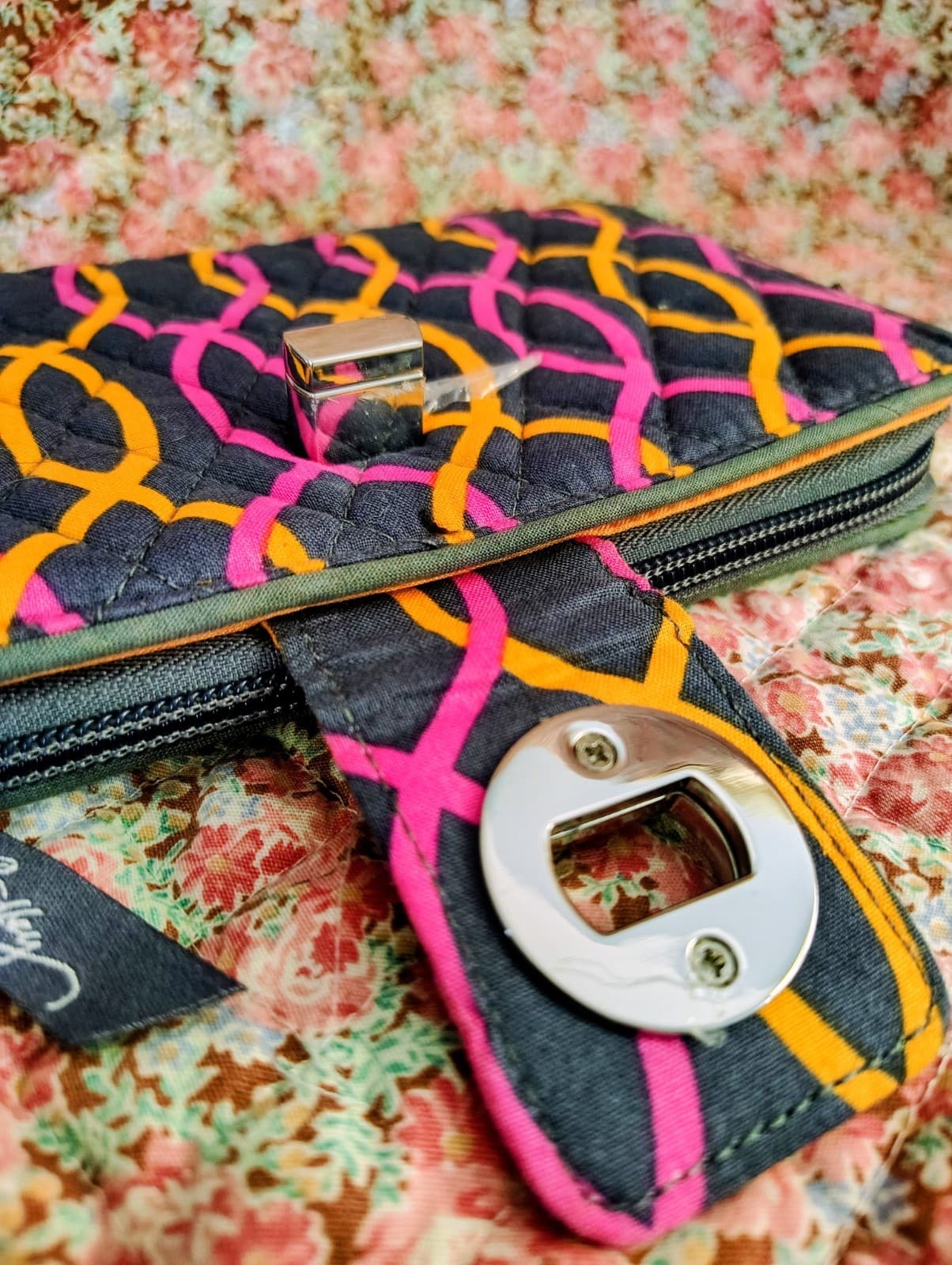 Vera Bradley Jazzy Swirls Turnlock Wallet Retired NWT Pink Orange Gray MSRP $49 - Thumbnail 9