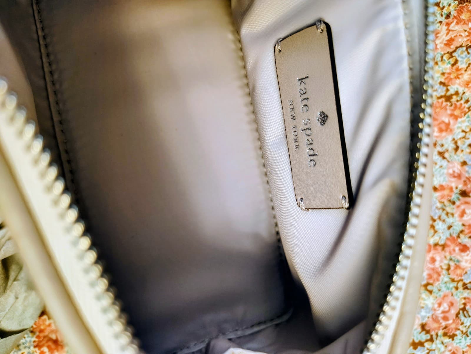 NWT kate spade makeup pouch bag MSRP $69 - Thumbnail 10