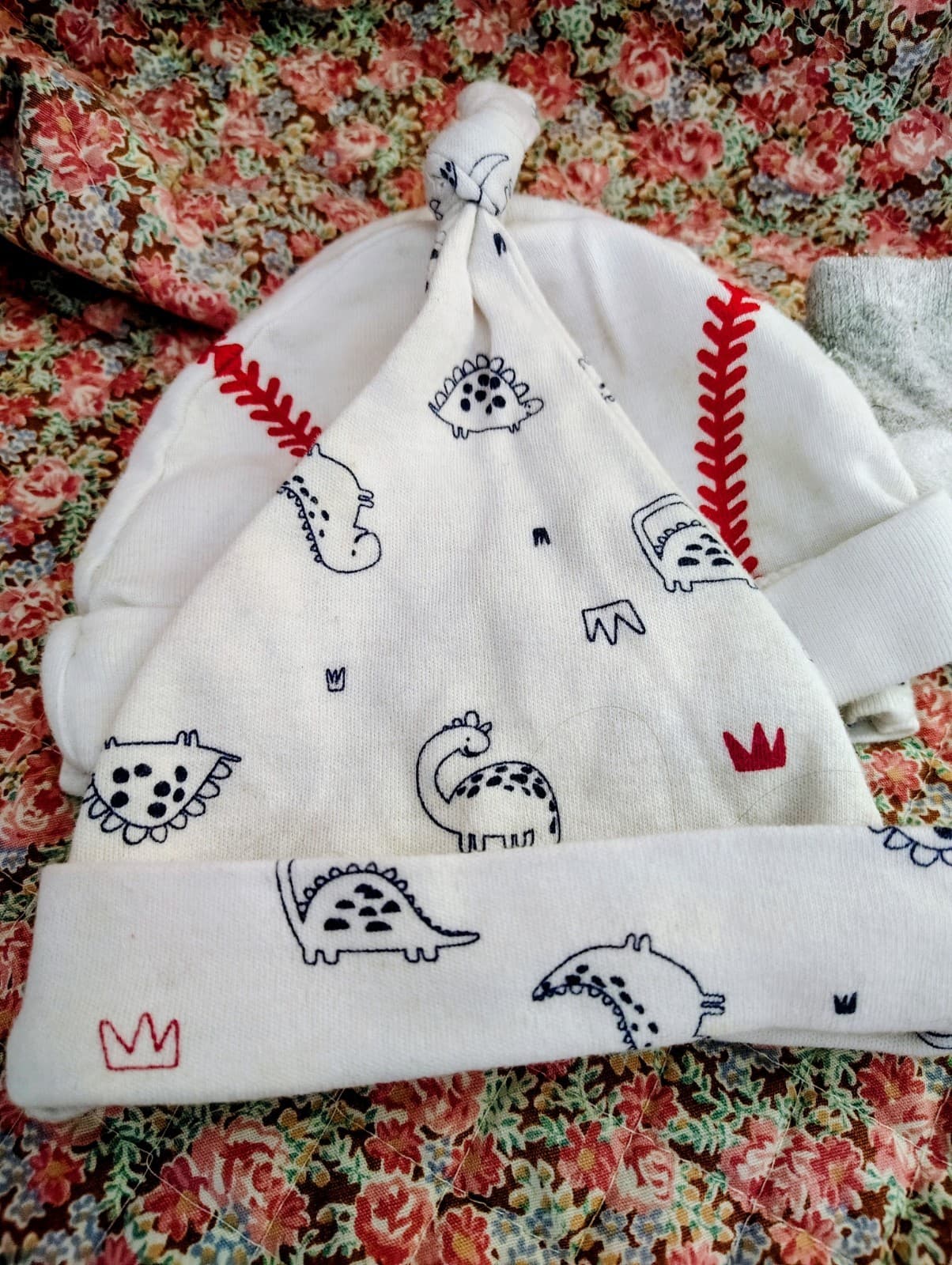 Bundle Of 5 Baby Boy Beanie Hats Caps - Thumbnail 3