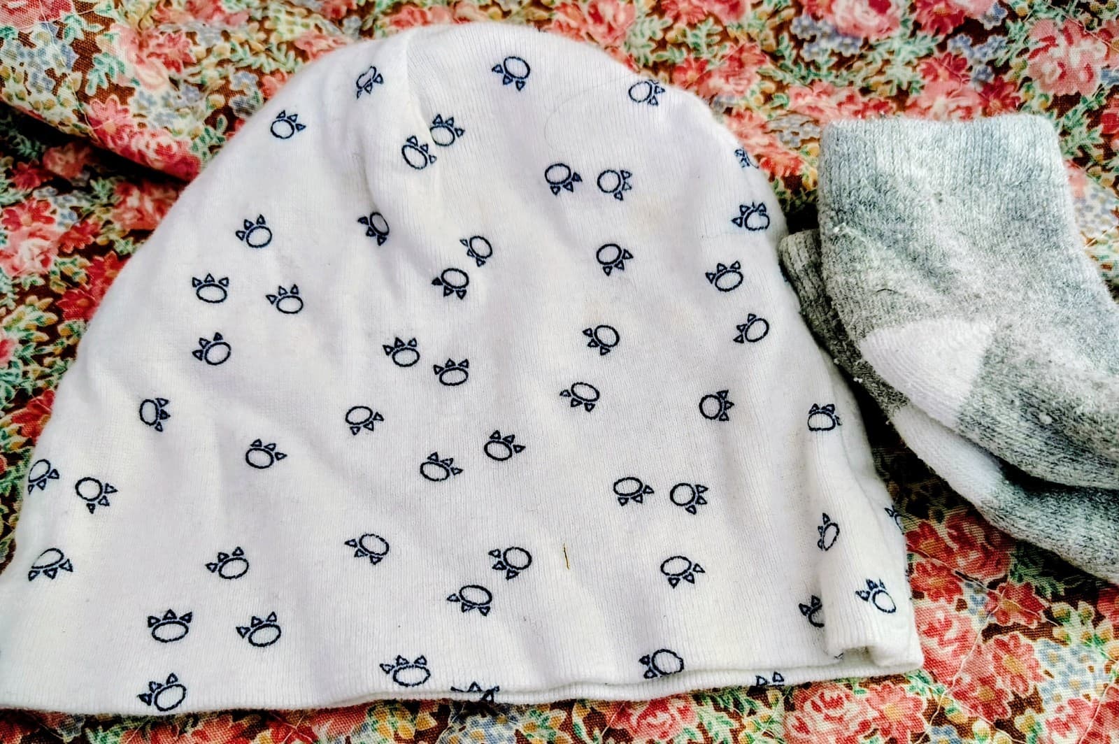 Bundle Of 5 Baby Boy Beanie Hats Caps - Thumbnail 2