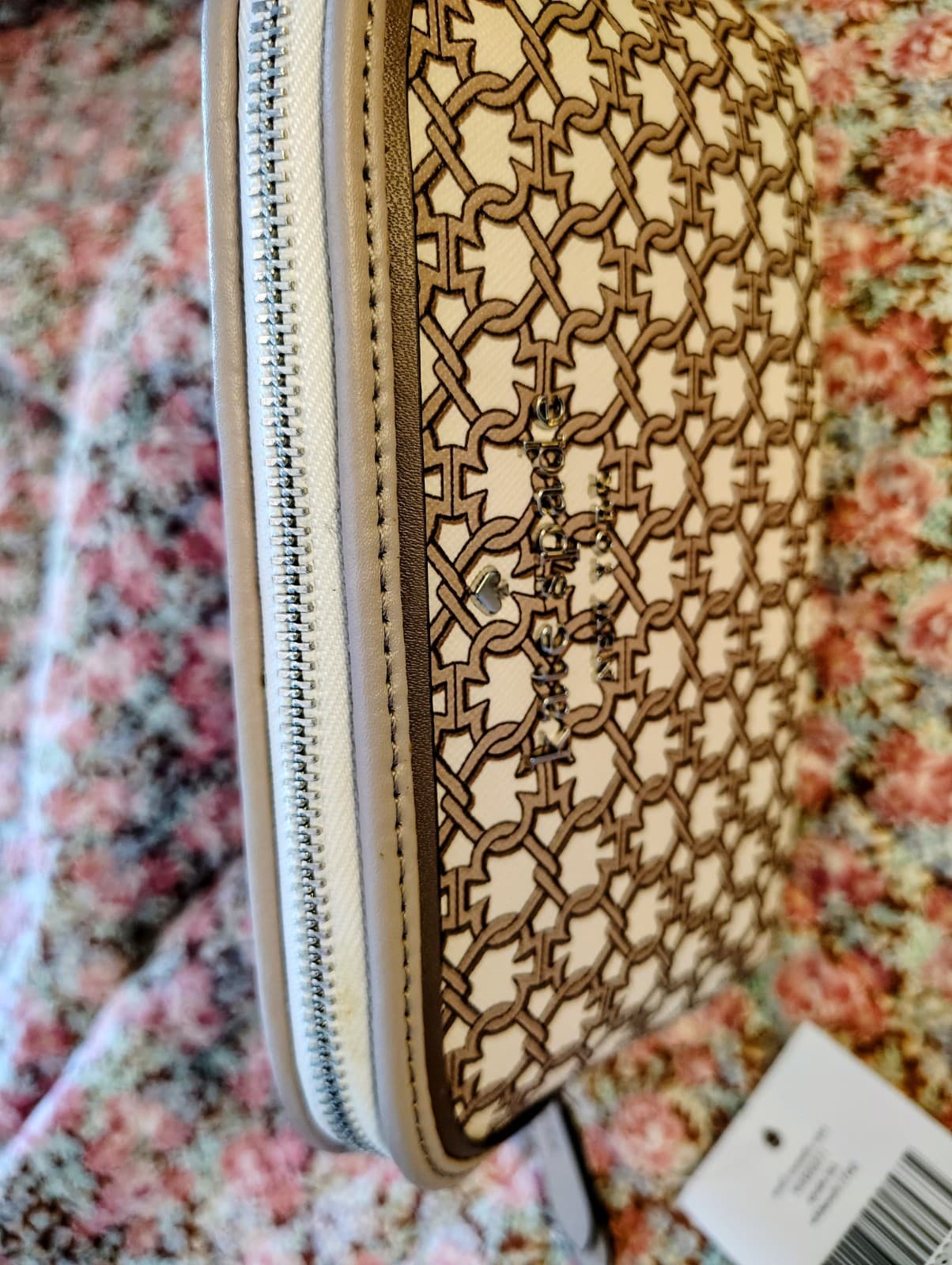 NWT kate spade makeup pouch bag MSRP $69 - Thumbnail 12
