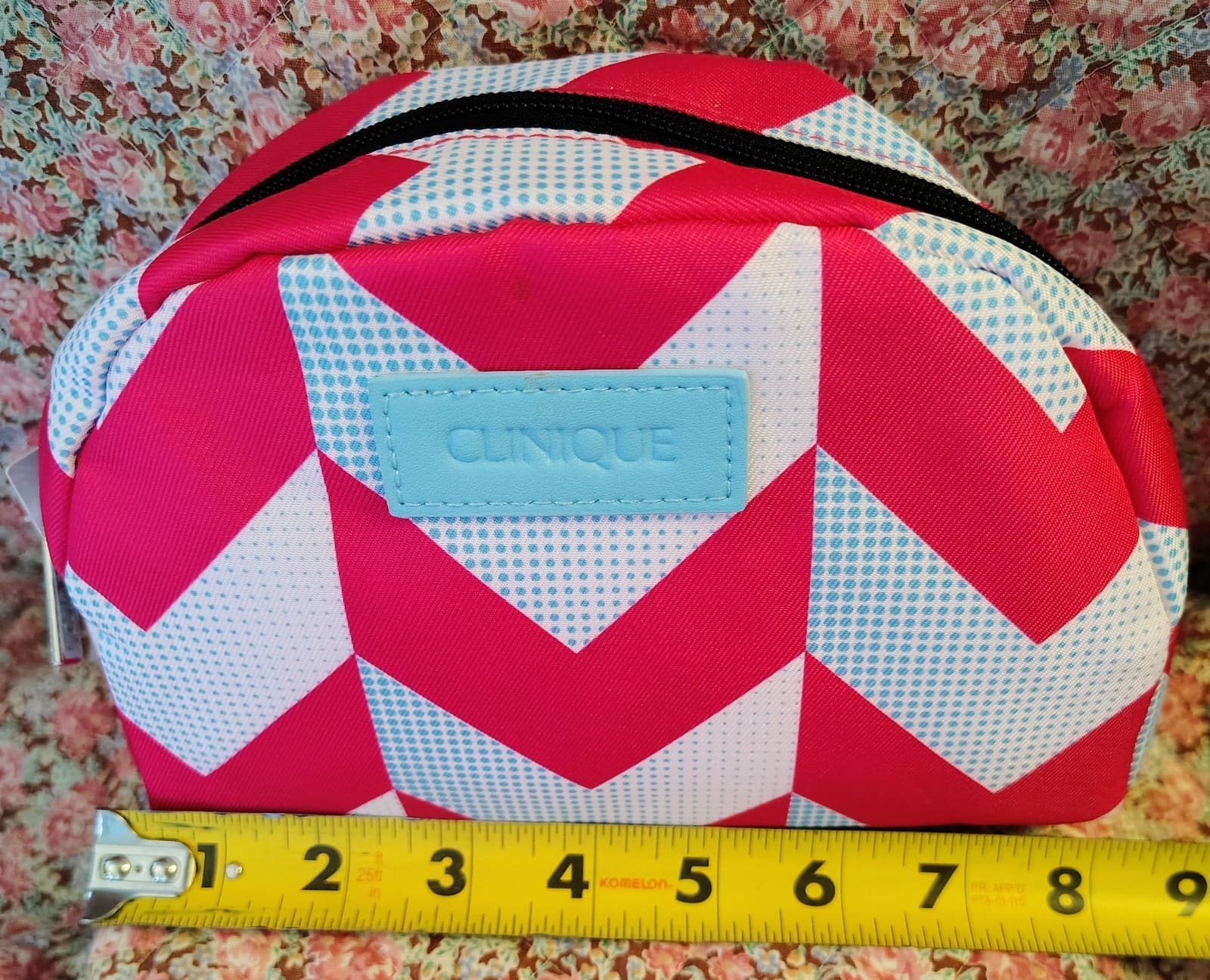 NWT Clinique Make Up Bag Cosmetics Pink & Blue Chevron - Thumbnail 11