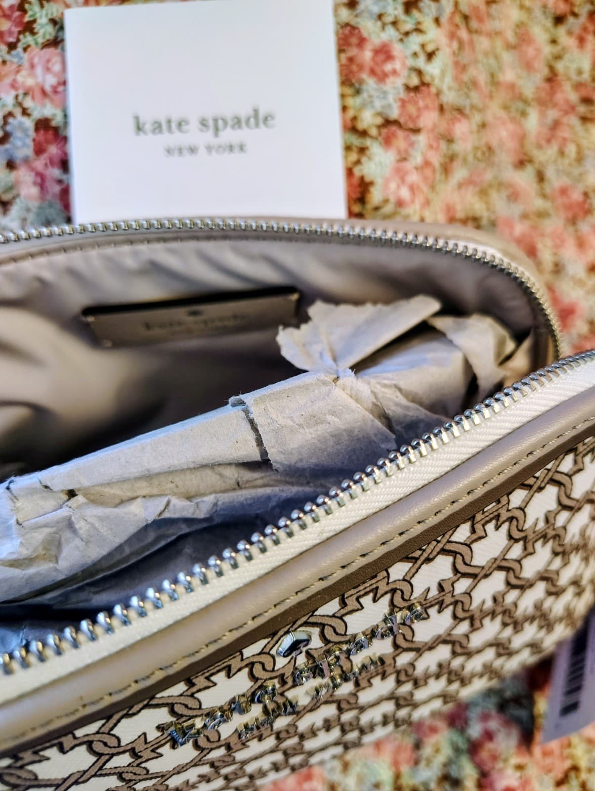 NWT kate spade makeup pouch bag MSRP $69 - Thumbnail 11