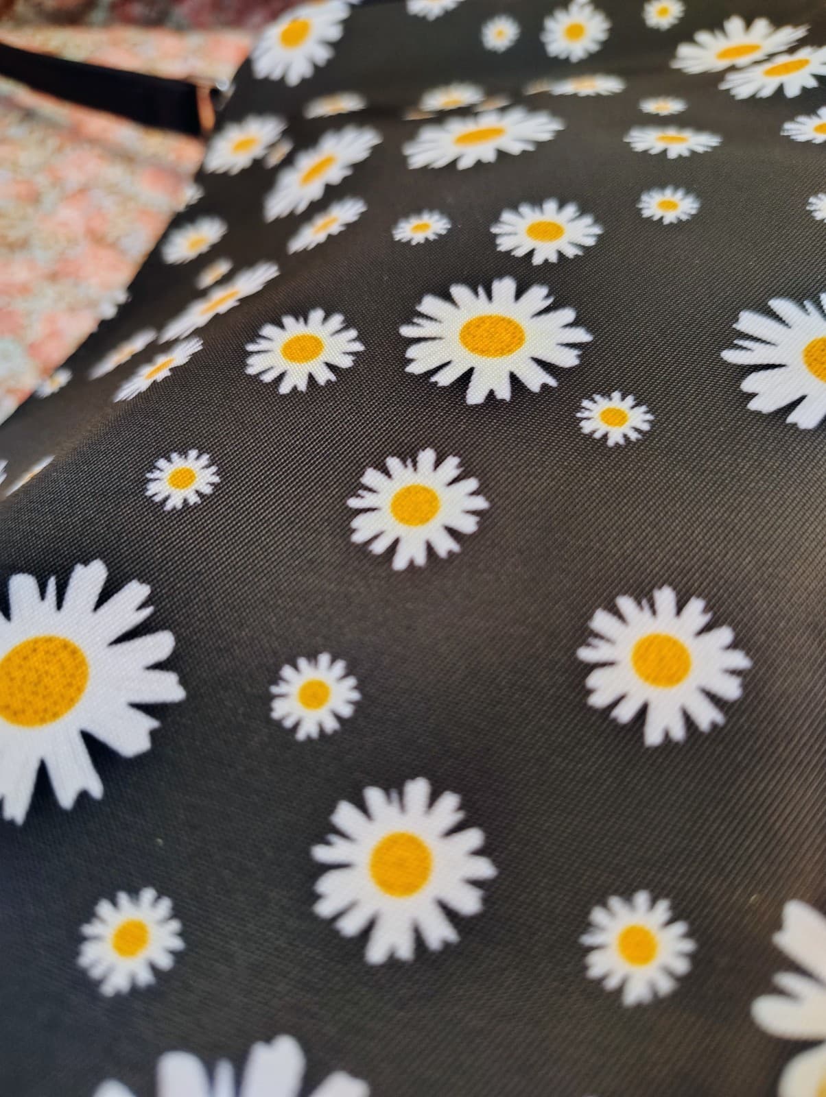 NWT Vegan Leather Black Daisy Printed Bag - Thumbnail 10
