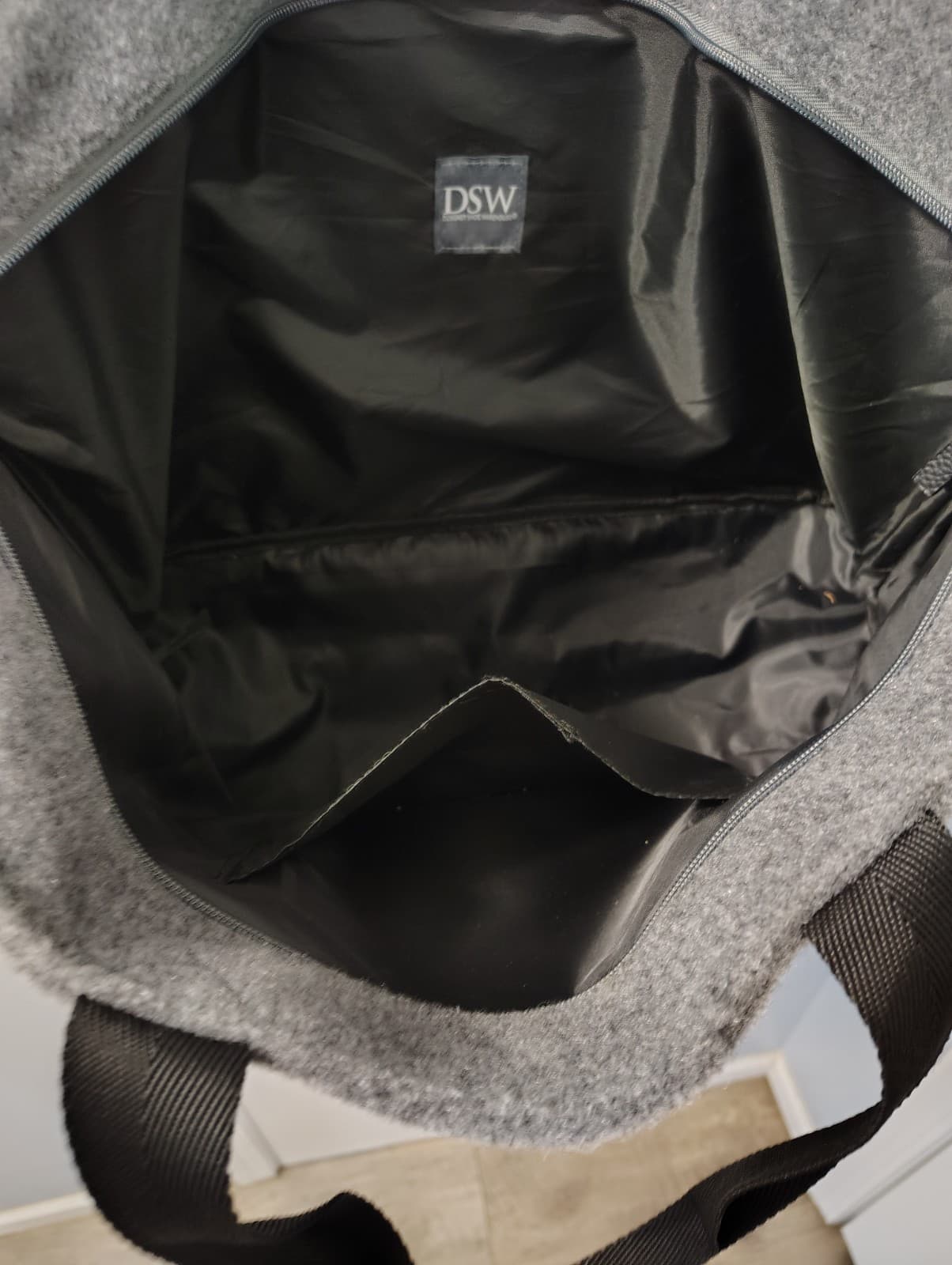DSW Overnighter Grey Black Fleece Tote Bag - Thumbnail 7