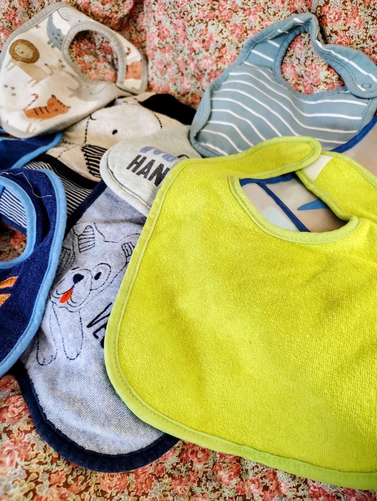 Bundle Of 10 Baby Boy Bibs - Thumbnail 3