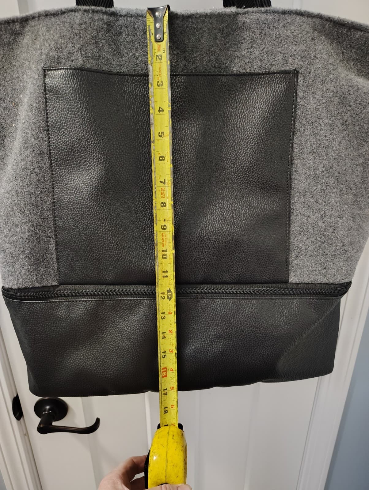 DSW Overnighter Grey Black Fleece Tote Bag - Thumbnail 3