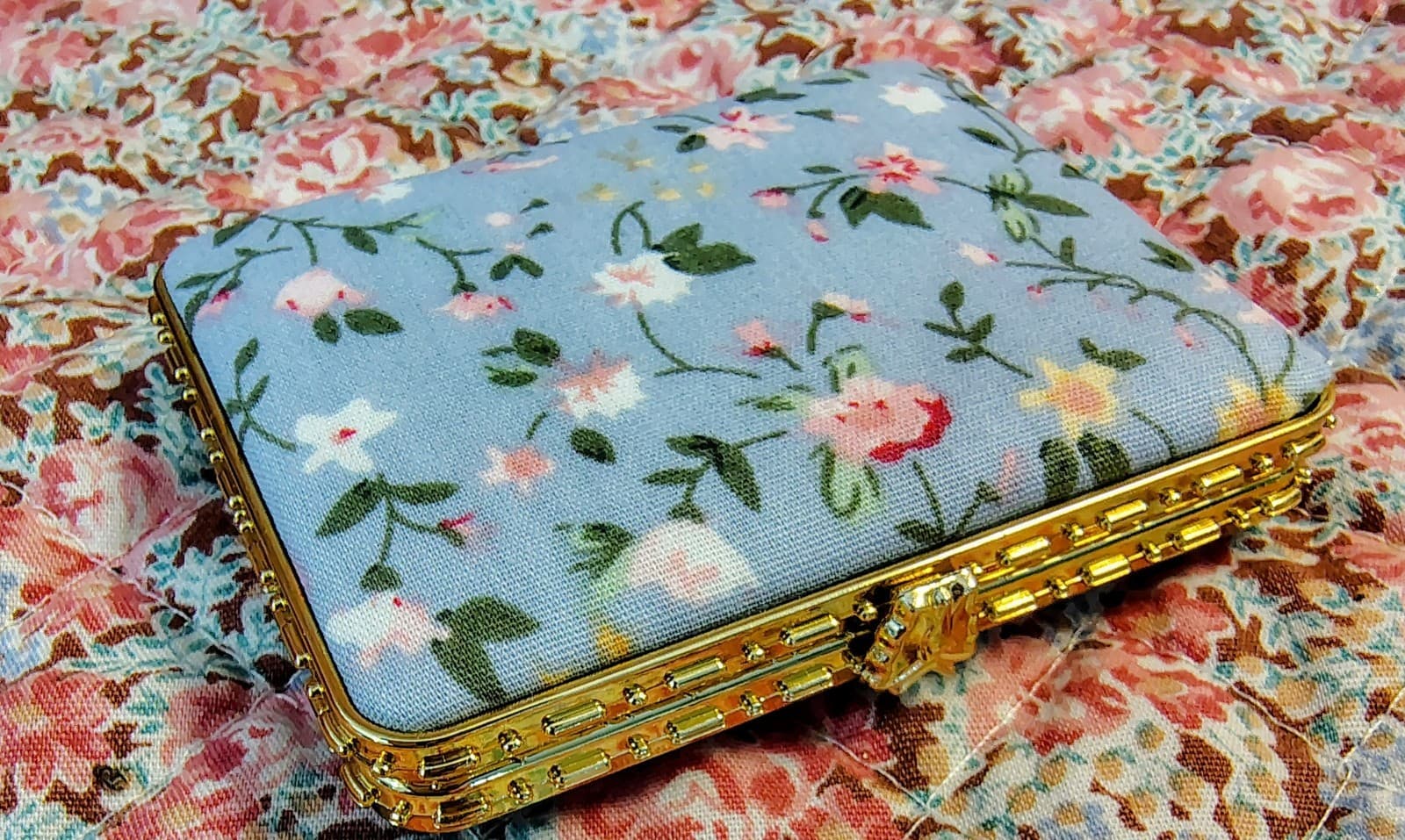 NEW Fabric Clasp Case Blue Floral Gold Pocket Mirror Trinket - Thumbnail 4