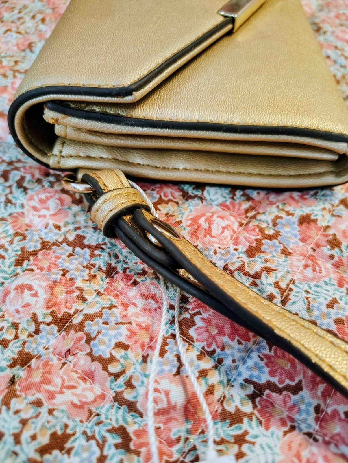new york and company Gold Clutch Wrist Strap NWT - Thumbnail 6