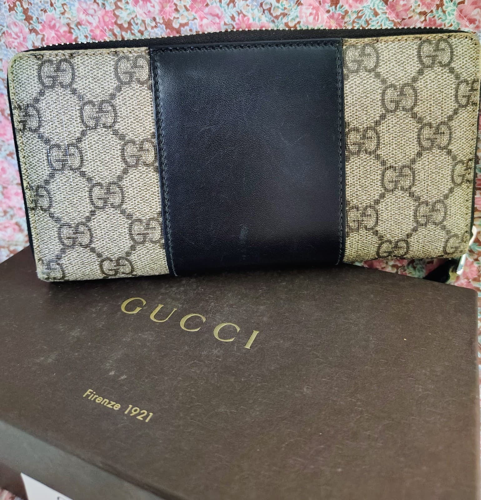 Vintage Gucci GG Supreme Zip-Around Wallet – Black & Gray Canvas & Leather - Thumbnail 4