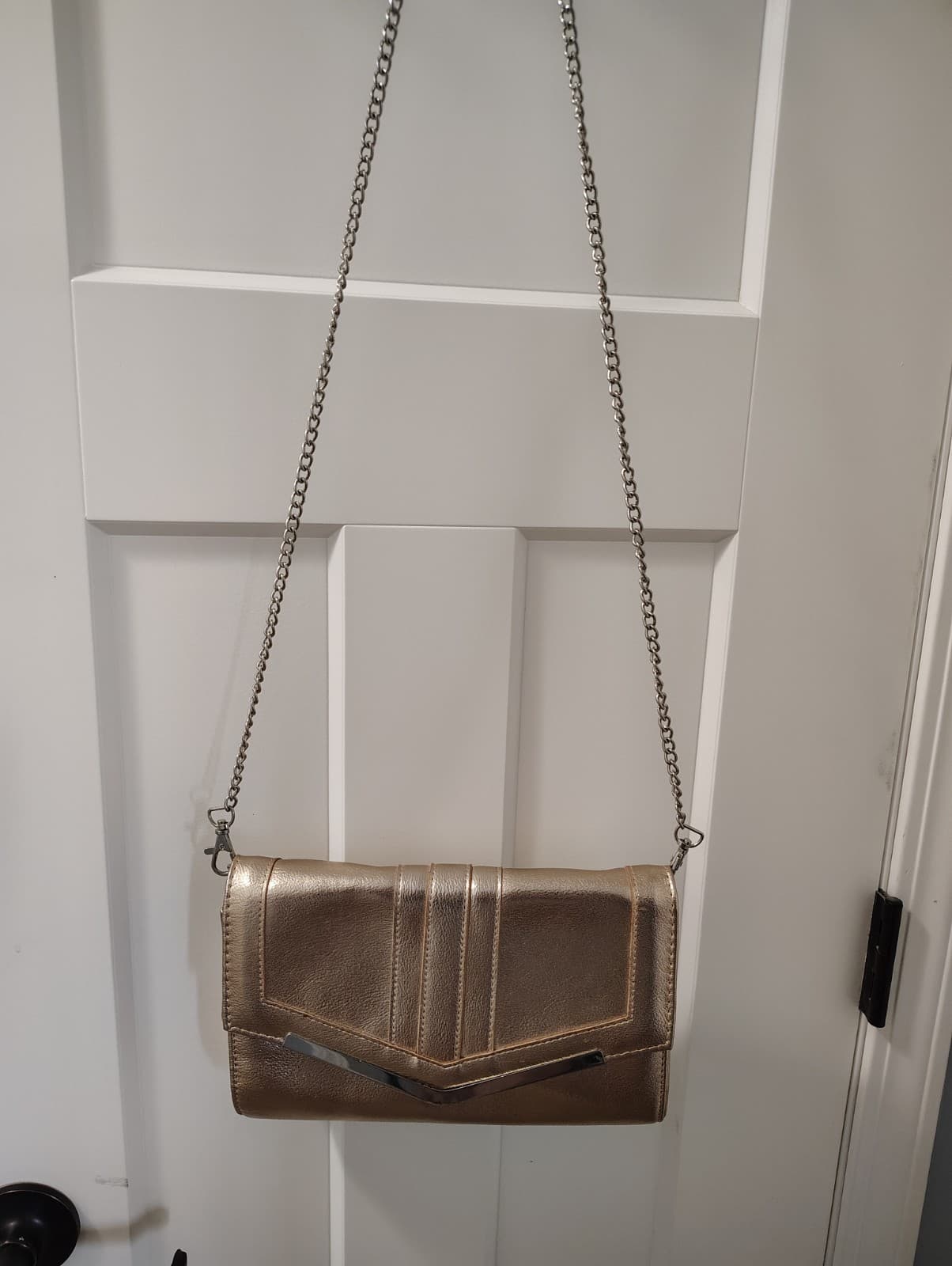 Rampage Rose Metallic Clutch With Silver Strap - Thumbnail 2
