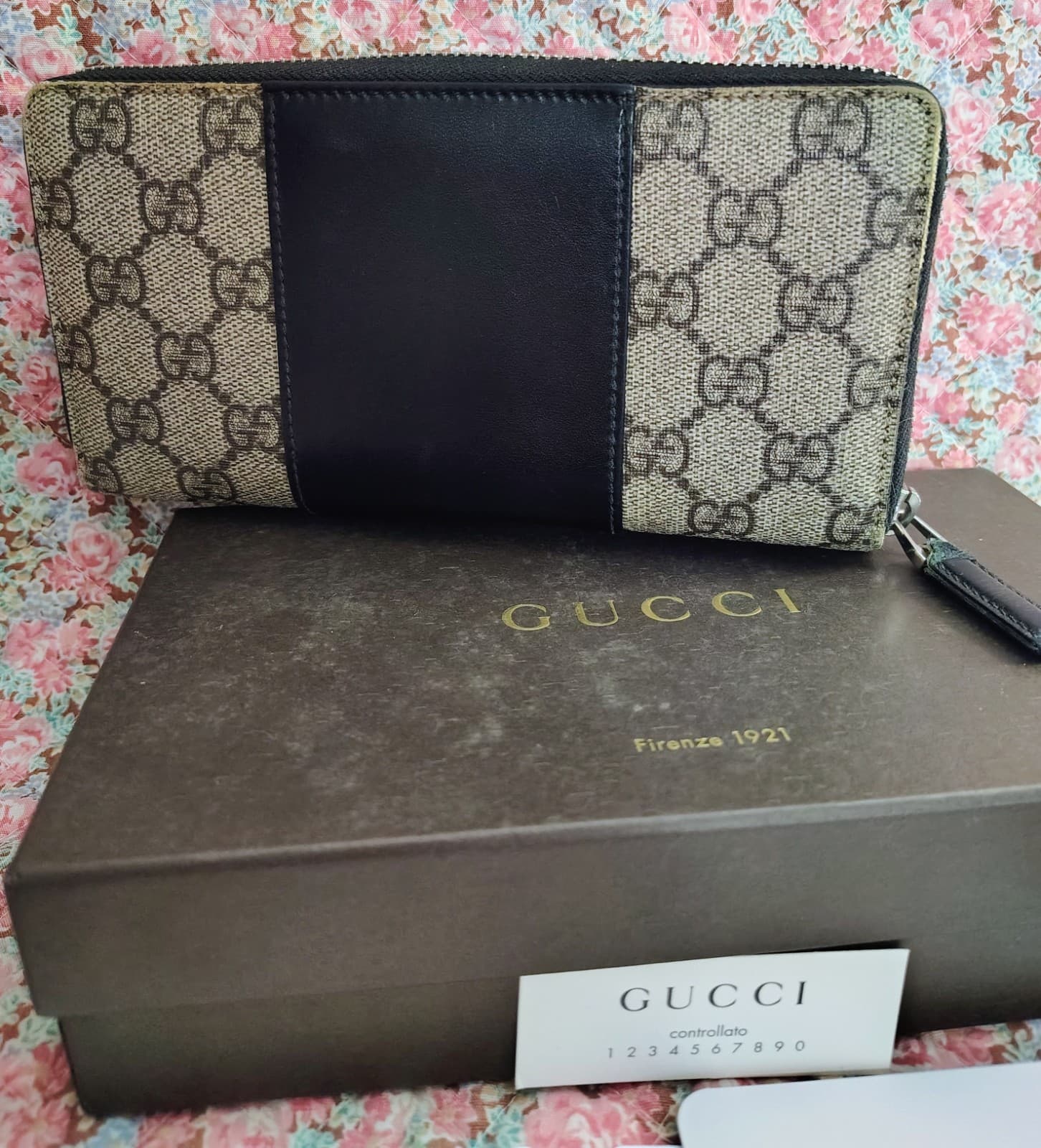 Vintage Gucci GG Supreme Zip-Around Wallet – Black & Gray Canvas & Leather - Thumbnail 7