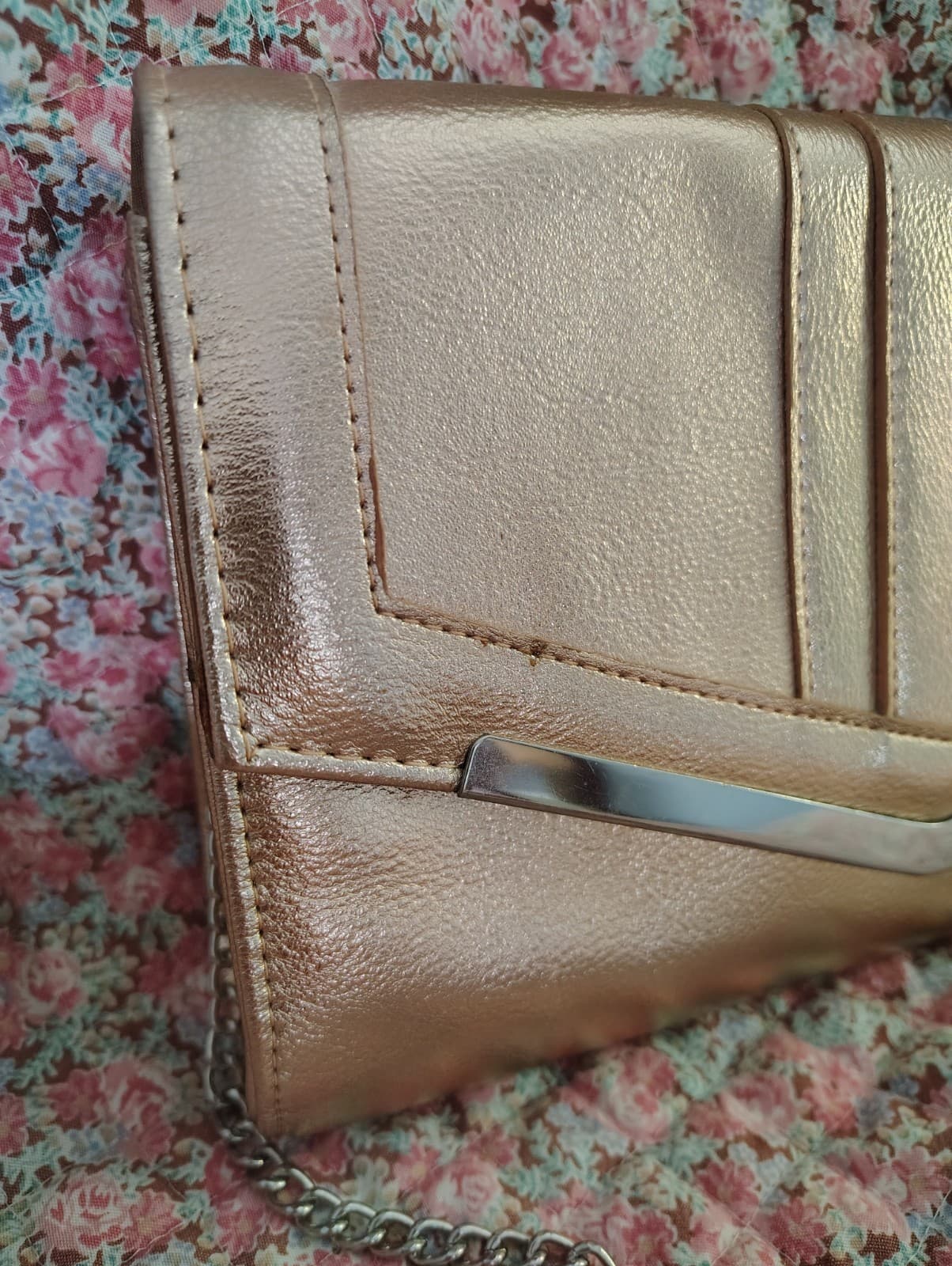 Rampage Rose Metallic Clutch With Silver Strap - Thumbnail 5
