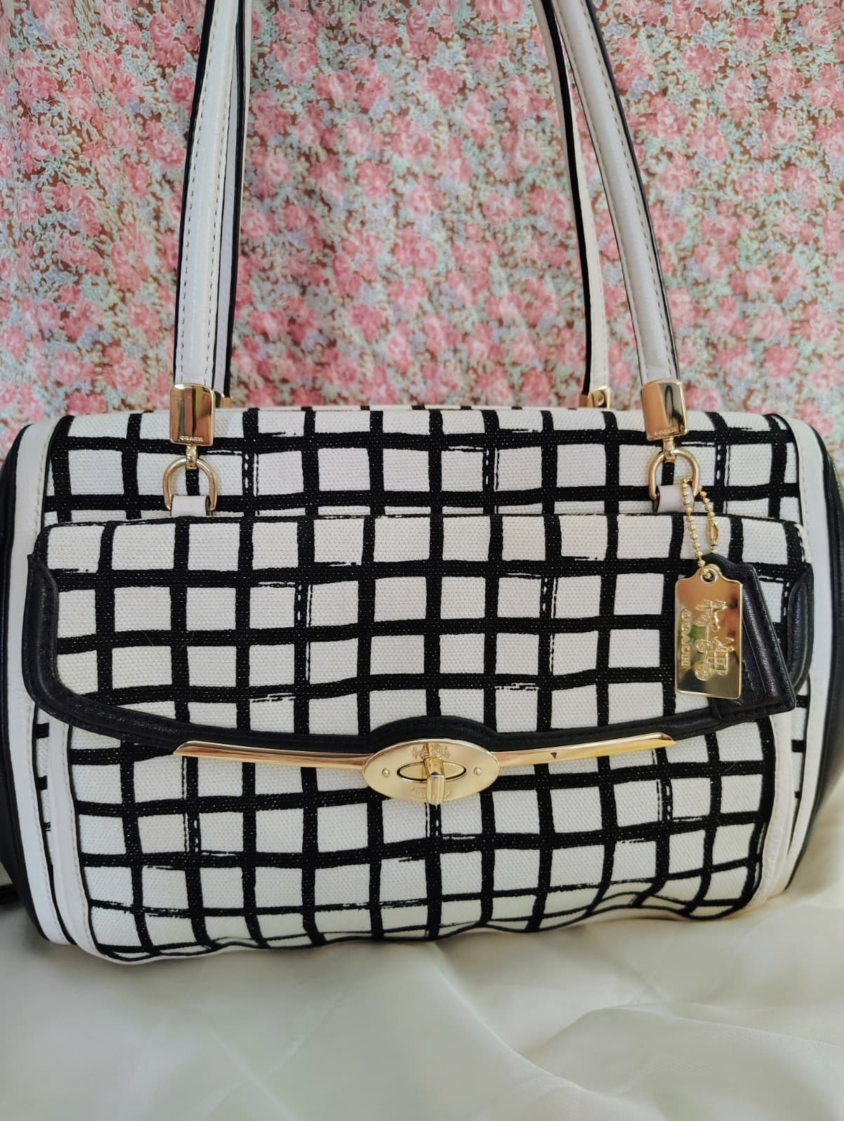 NWOT Coach White Black Madison Graphic Print Madeline Satchel Handbag MSRP $358 - Thumbnail 17