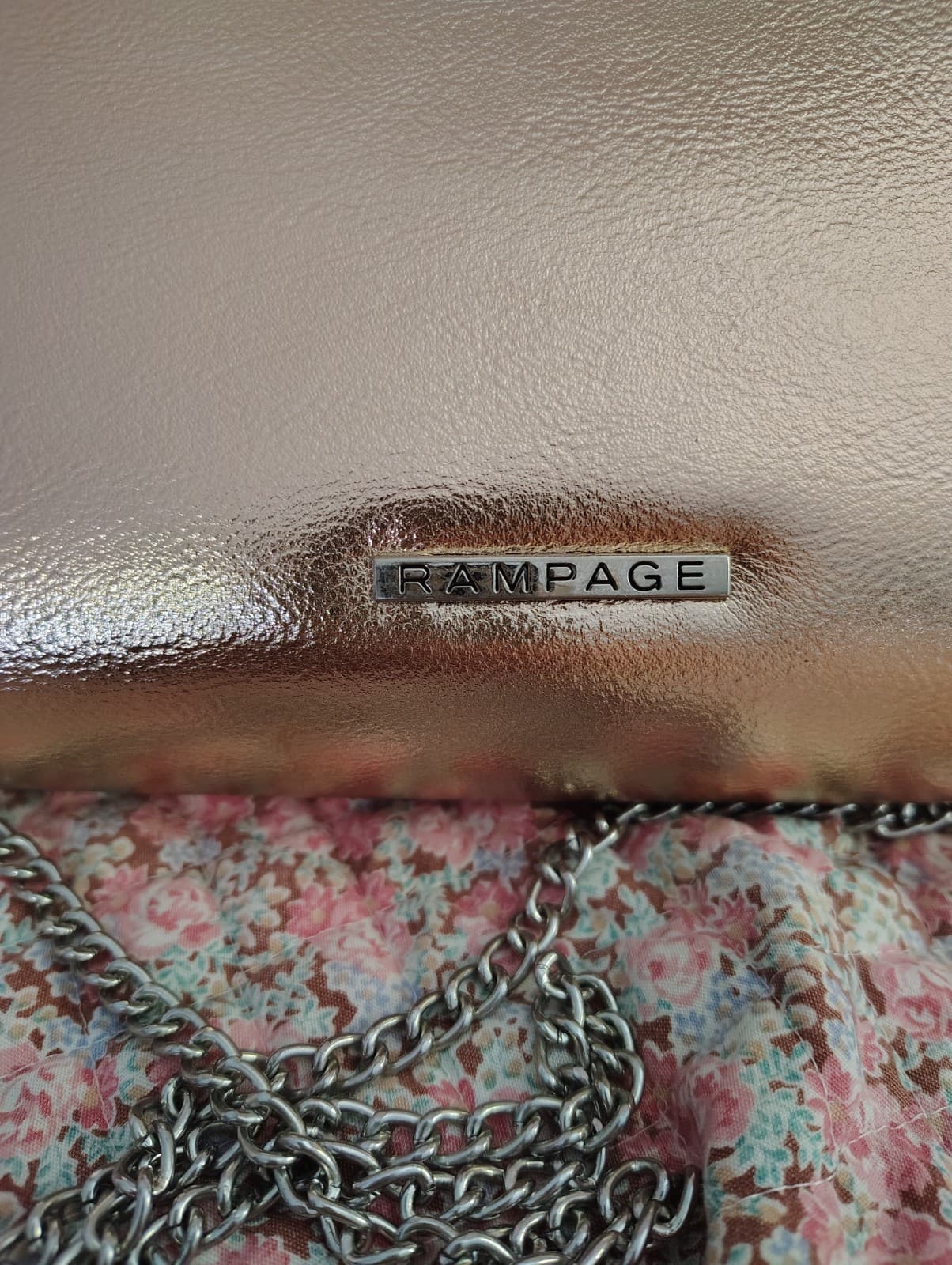 Rampage Rose Metallic Clutch With Silver Strap - Thumbnail 9