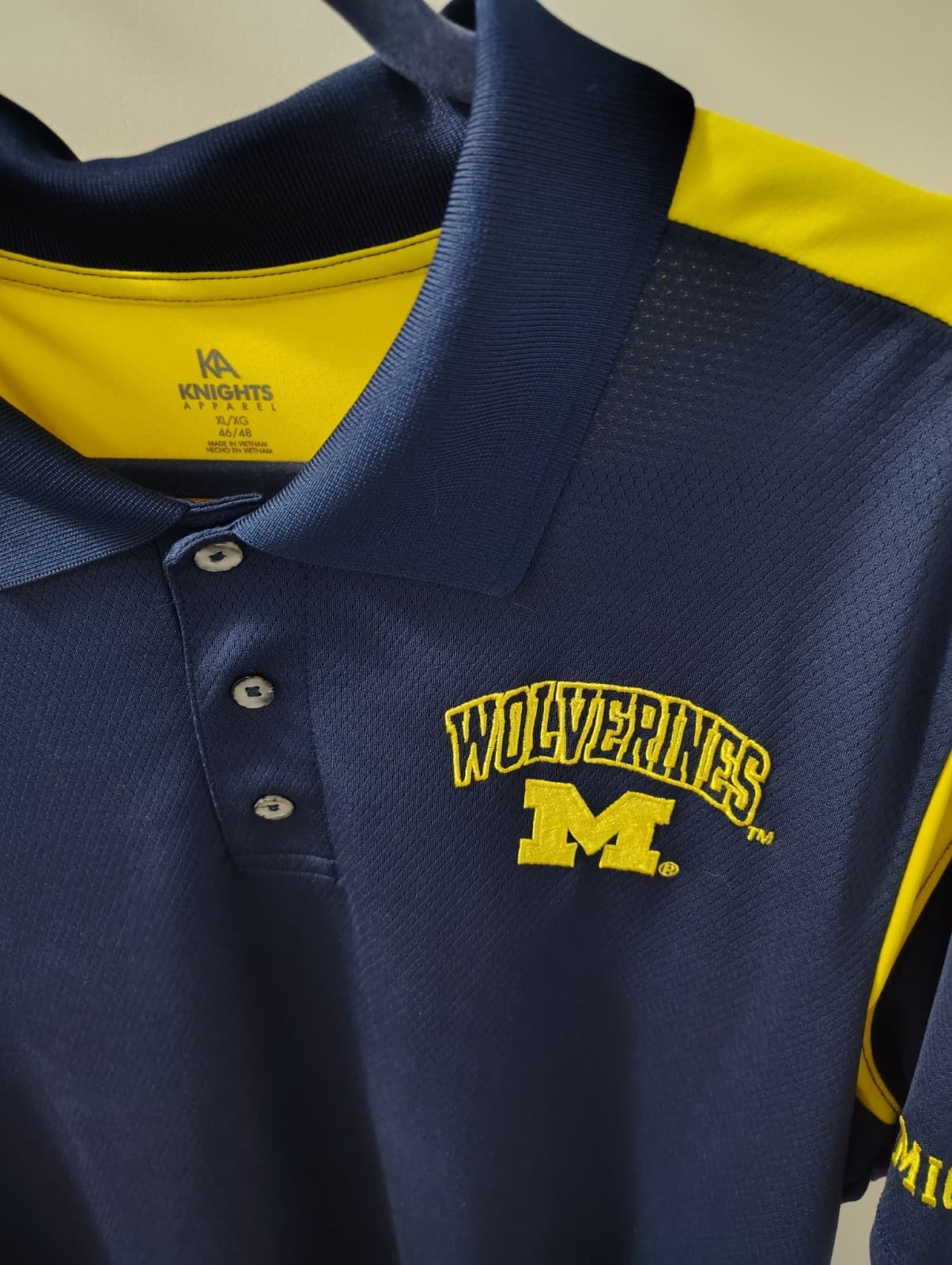 Knights Apparel Michigan Wolverines Polo Shirt Mens XL Blue Polyester - Thumbnail 2