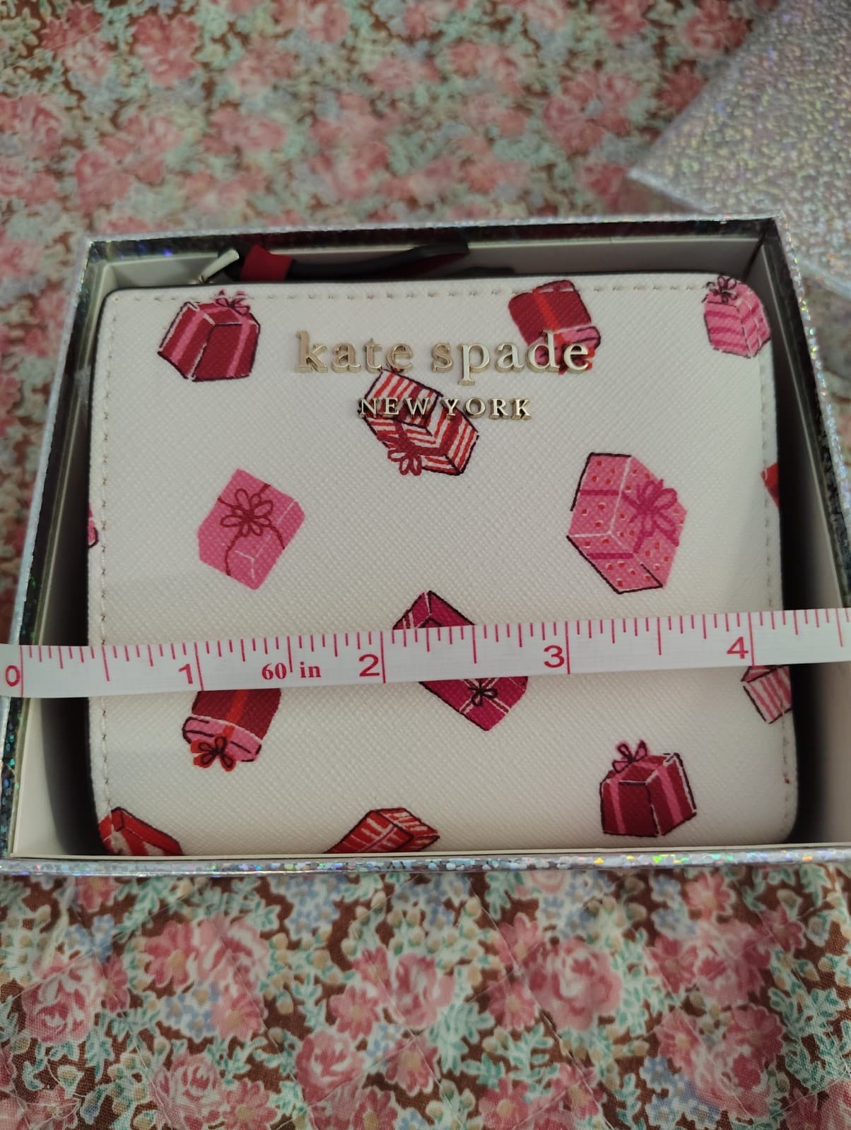 NWT Kate Spade Cameron Small Zip Bifold Wallet Printed Gifts Pink NIB $140 - Thumbnail 12