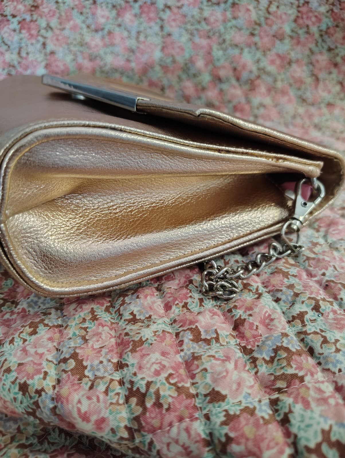 Rampage Rose Metallic Clutch With Silver Strap - Thumbnail 11