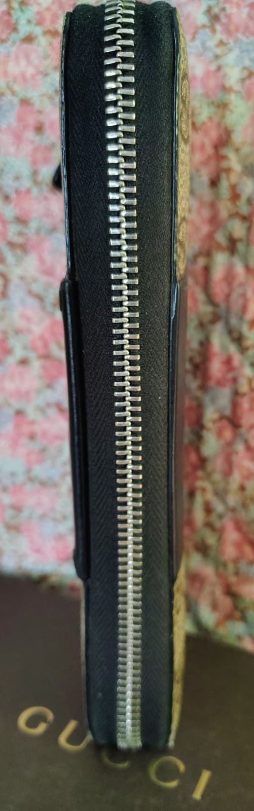 Vintage Gucci GG Supreme Zip-Around Wallet – Black & Gray Canvas & Leather - Thumbnail 19