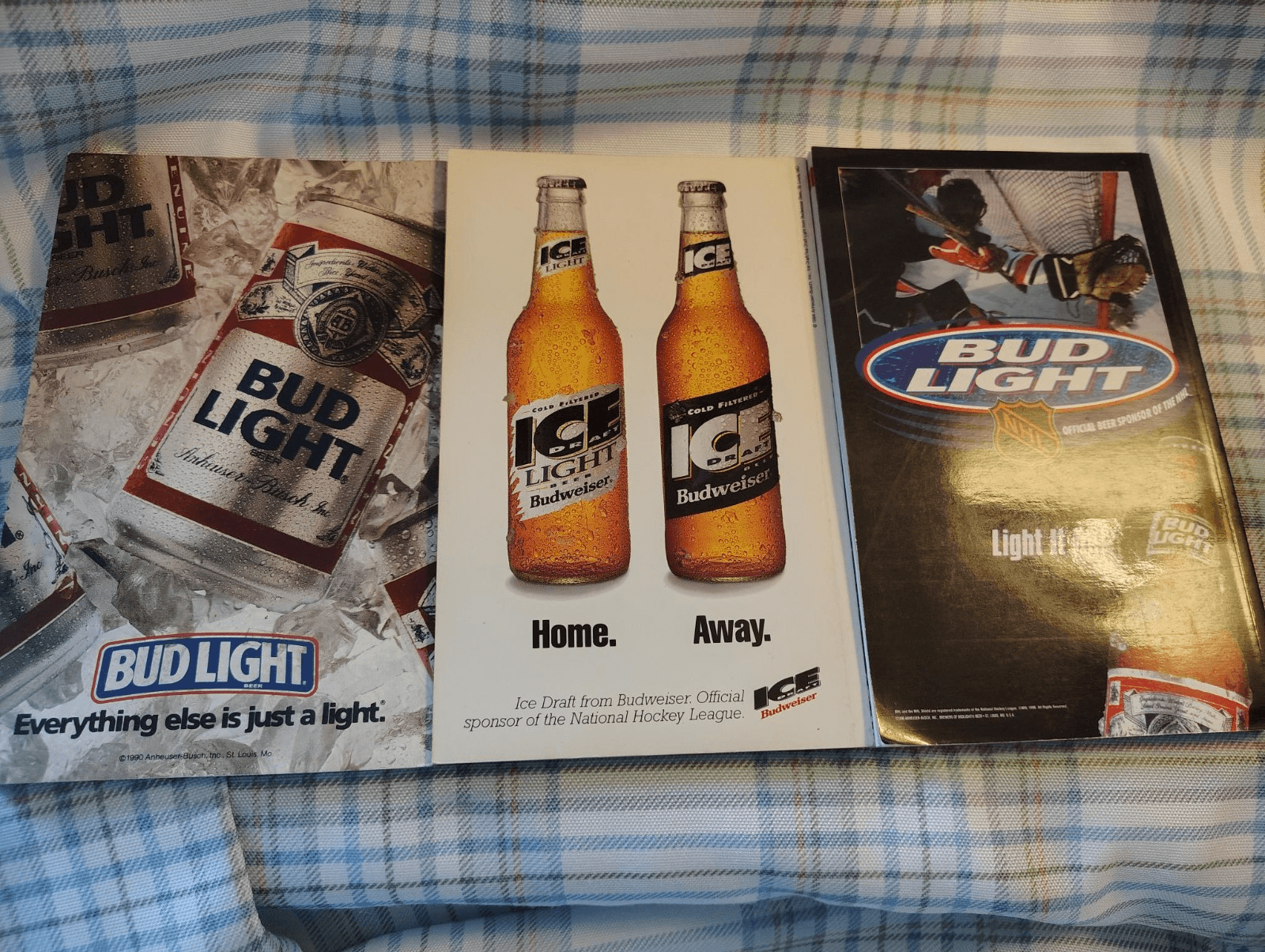 SET of 3 Chicago Blackhawks Media Guide/Record Book, 92-93, 94-95, 98-99 - Thumbnail 4