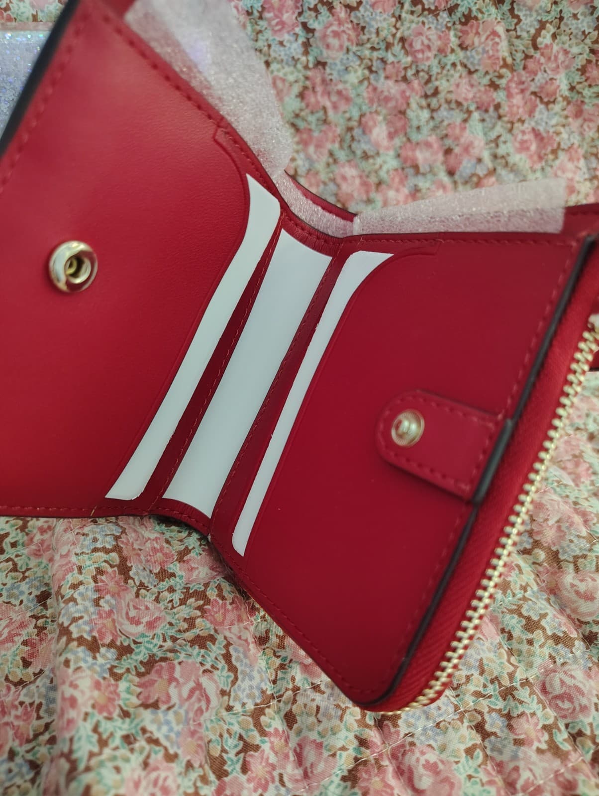 NWT Kate Spade Cameron Small Zip Bifold Wallet Printed Gifts Pink NIB $140 - Thumbnail 10