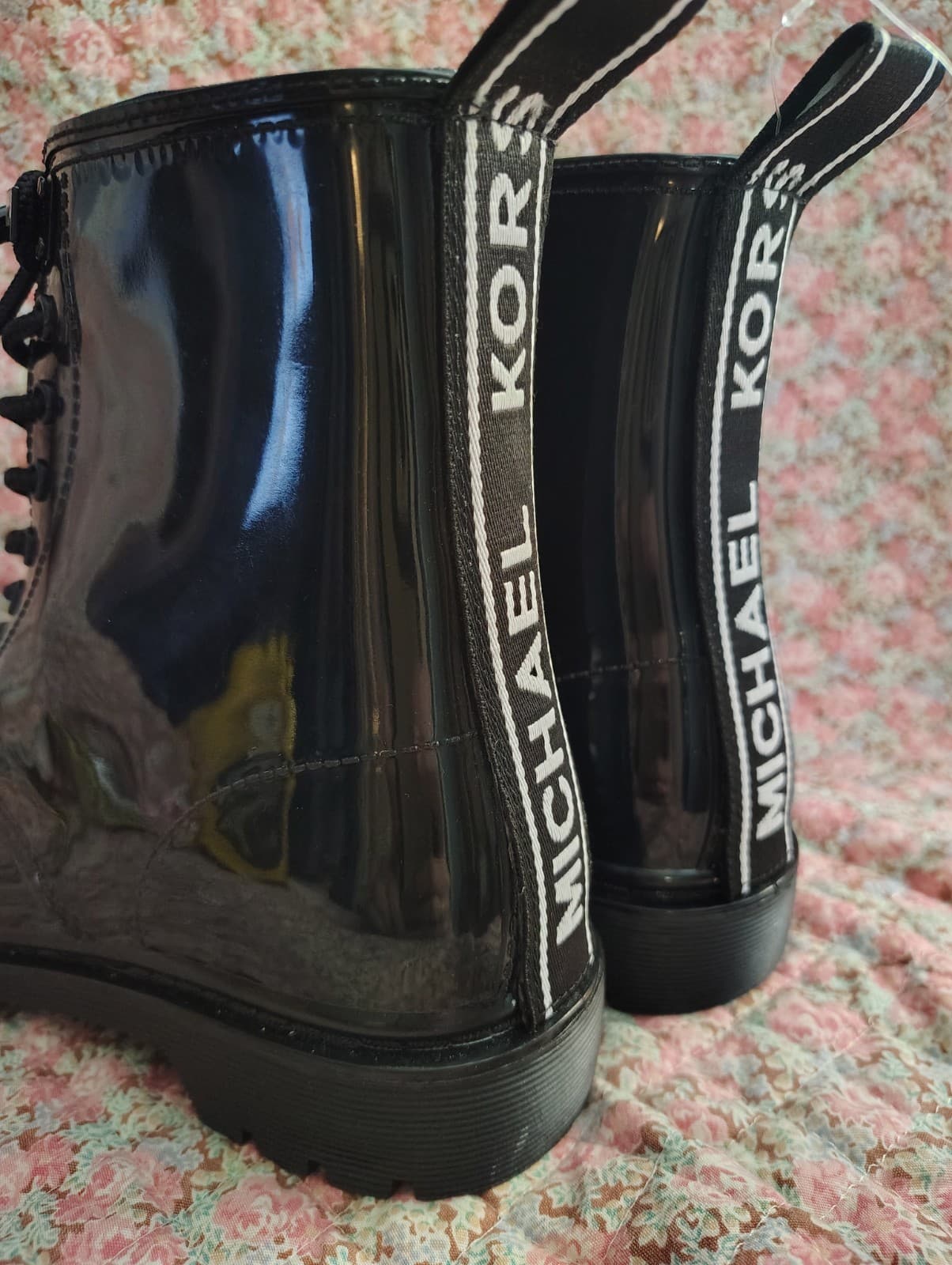 NEW Michael Kors Black Patent Man-made Leather Platform Boots, Size 8 - Thumbnail 6