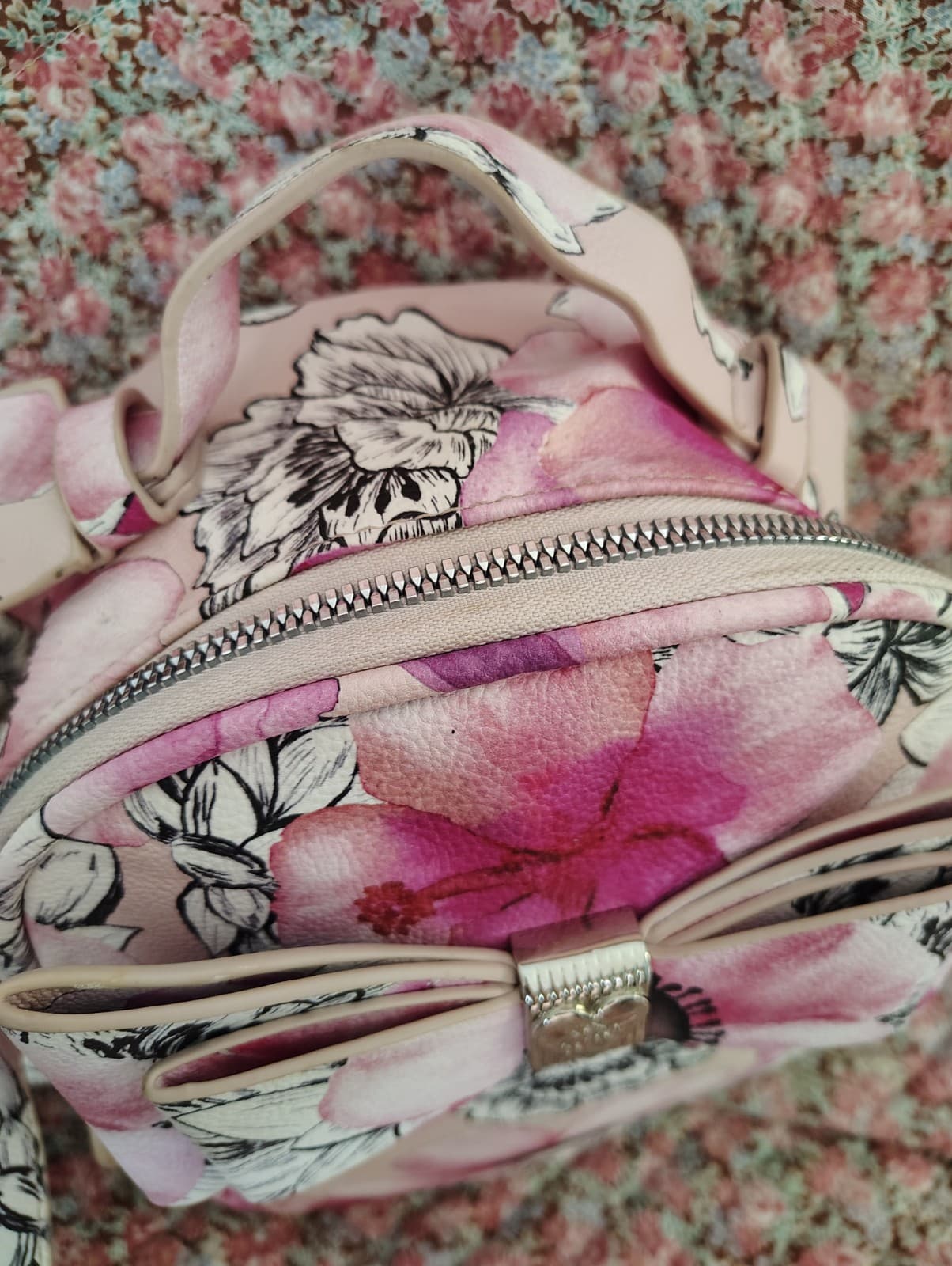 Betsey Johnson Mini Backpack Purse Blush Printed Floral & Bow - Thumbnail 5