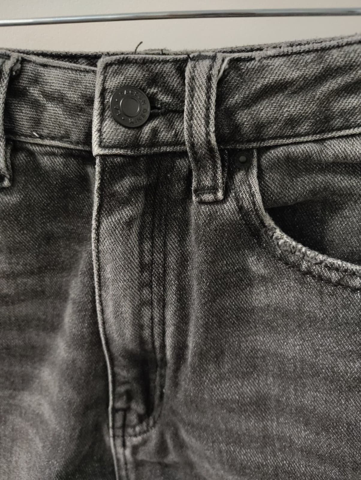 Pacsun 90s Boyfriend Black Denim Shorts, Size 24 - Thumbnail 7